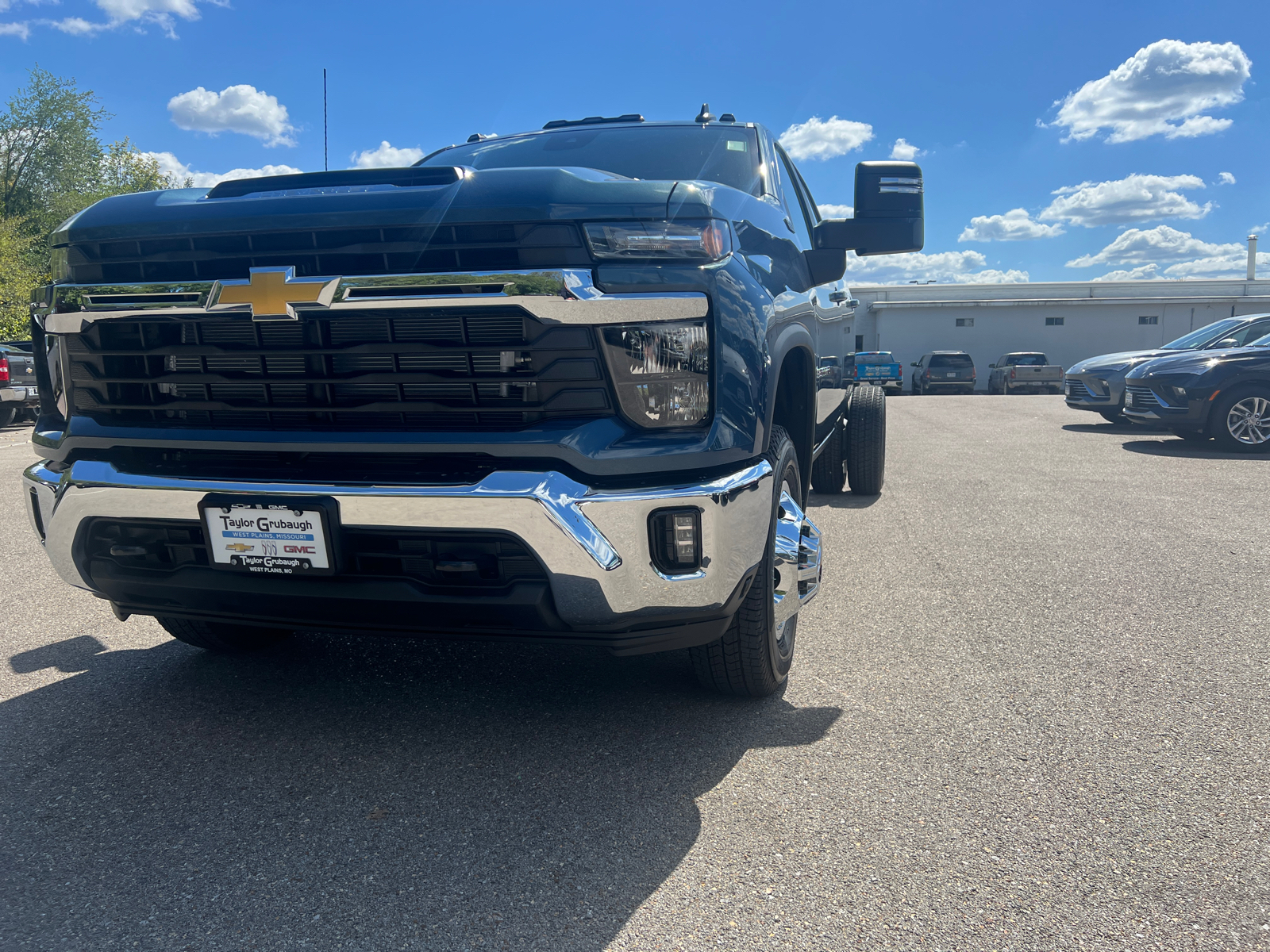 2025 Chevrolet Silverado 3500HD CC LT 8