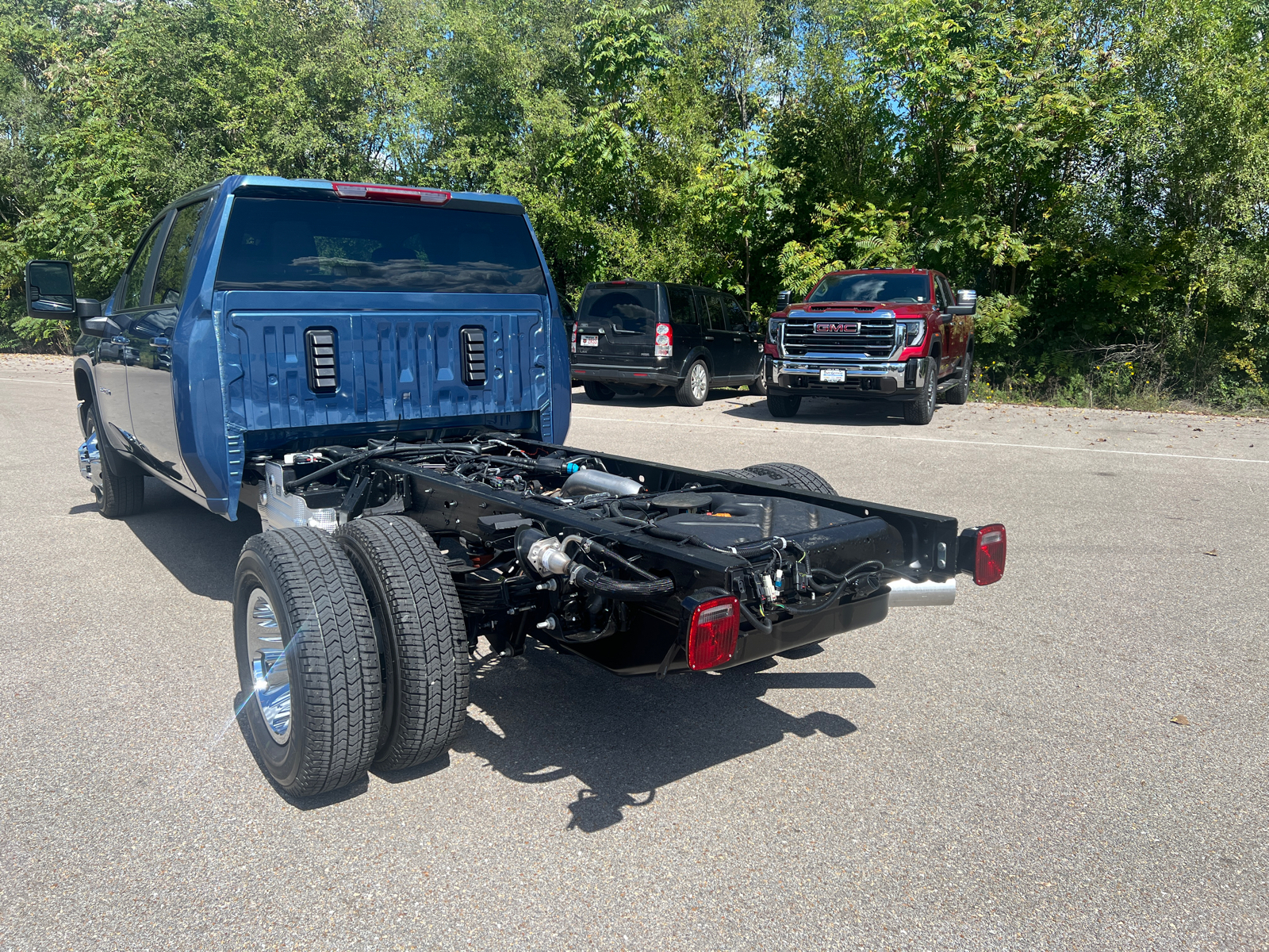 2025 Chevrolet Silverado 3500HD CC LT 12