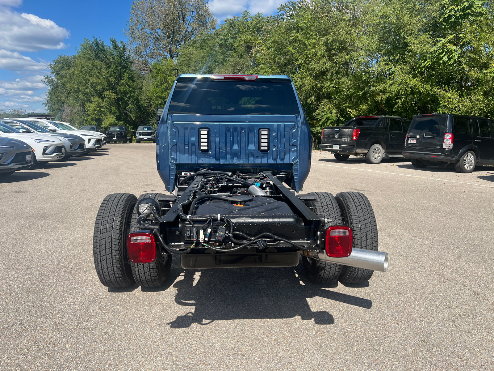 2025 Chevrolet Silverado 3500HD CC LT 13