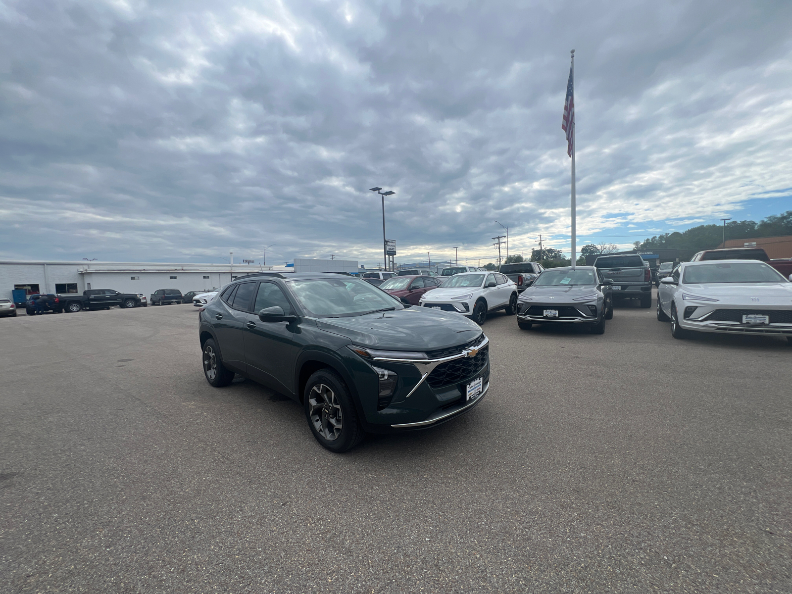 2025 Chevrolet Trax LT 2