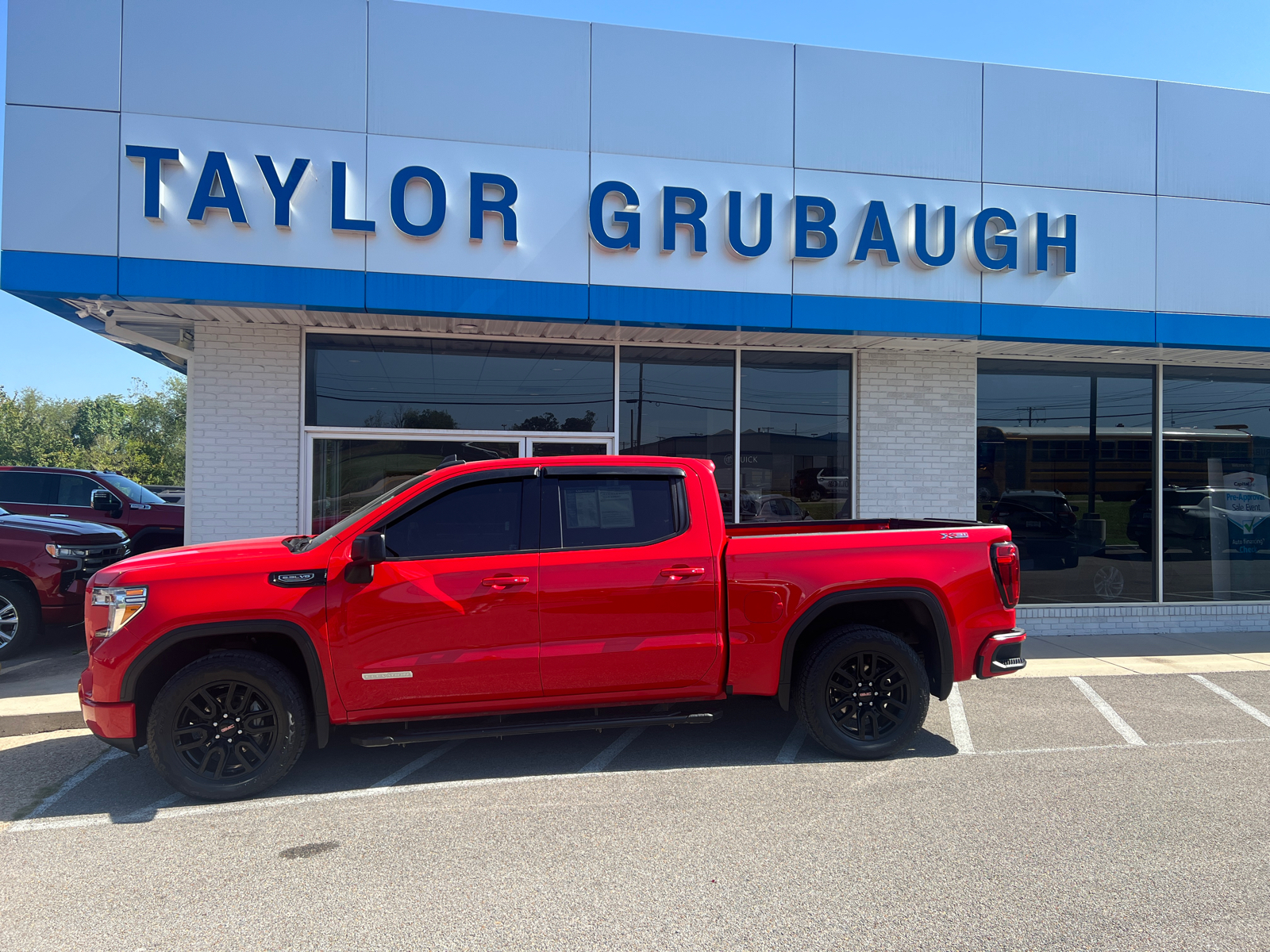 2022 GMC Sierra 1500 Limited Elevation 1