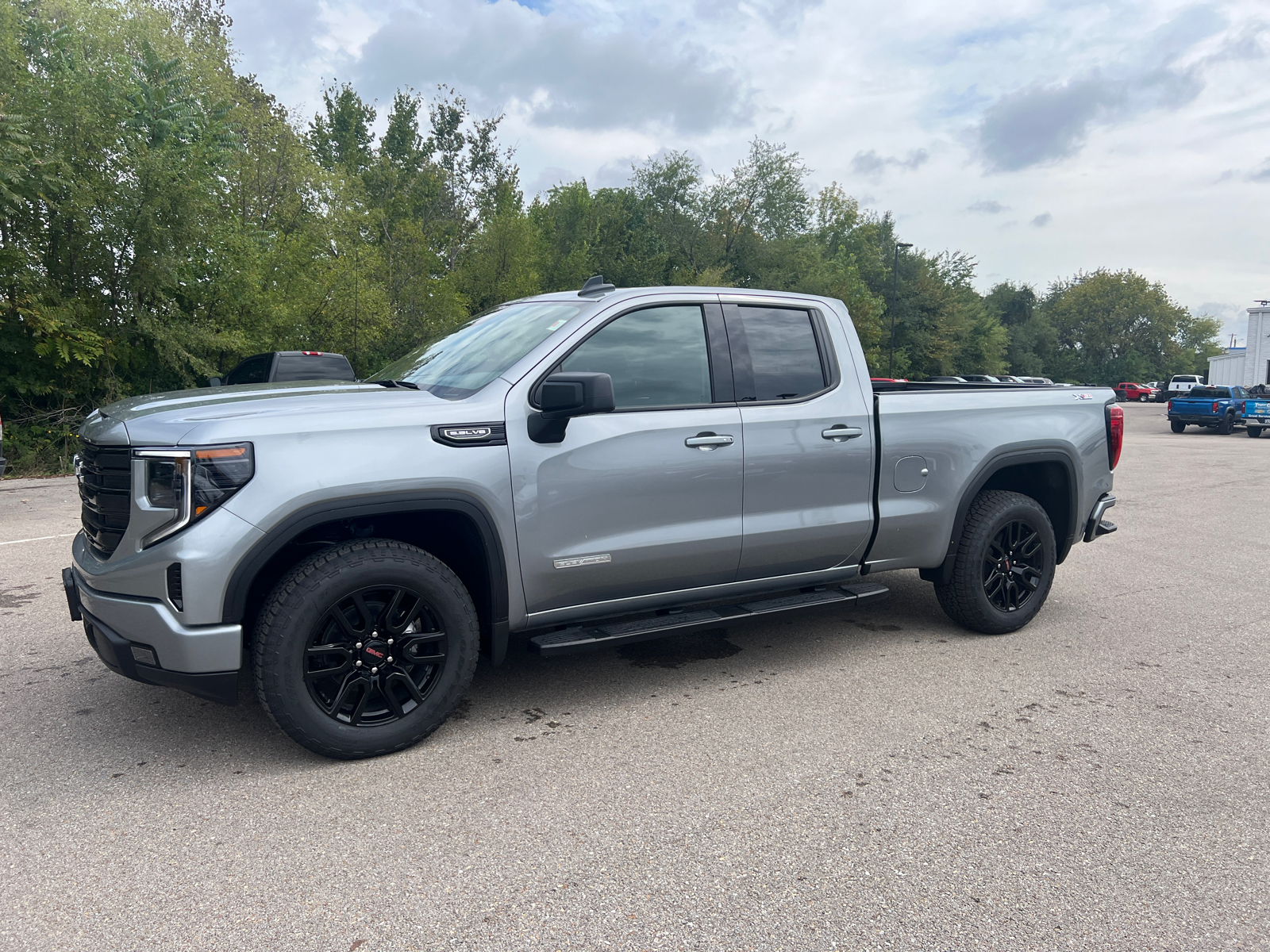 2025 GMC Sierra 1500 Elevation 7