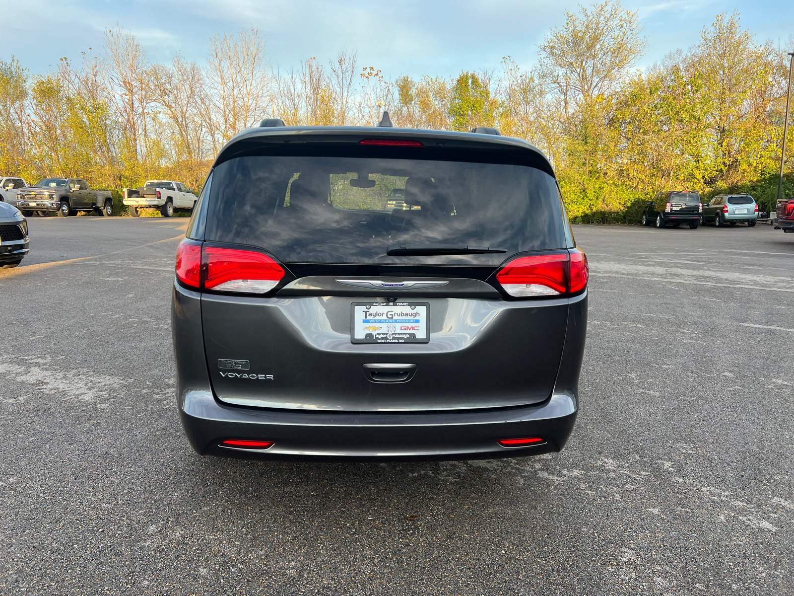 2020 Chrysler Voyager LXI 10