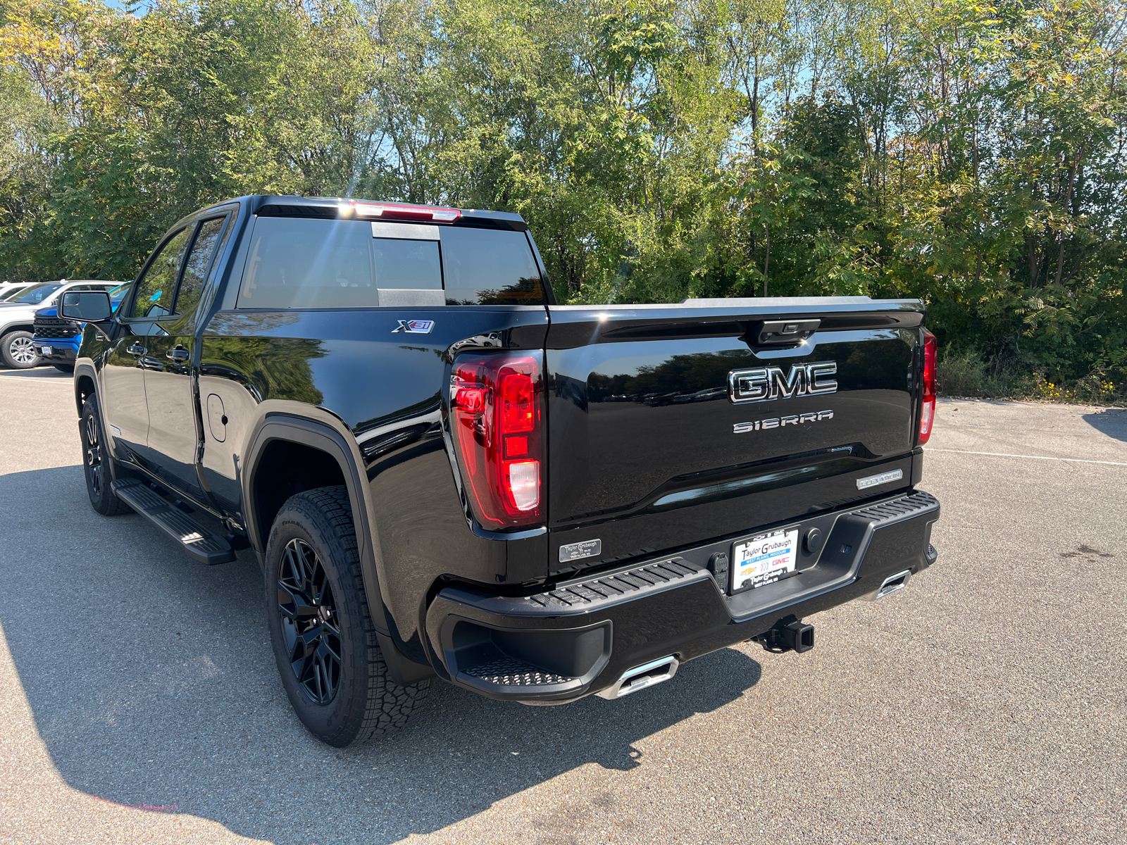 2025 GMC Sierra 1500 Elevation 10