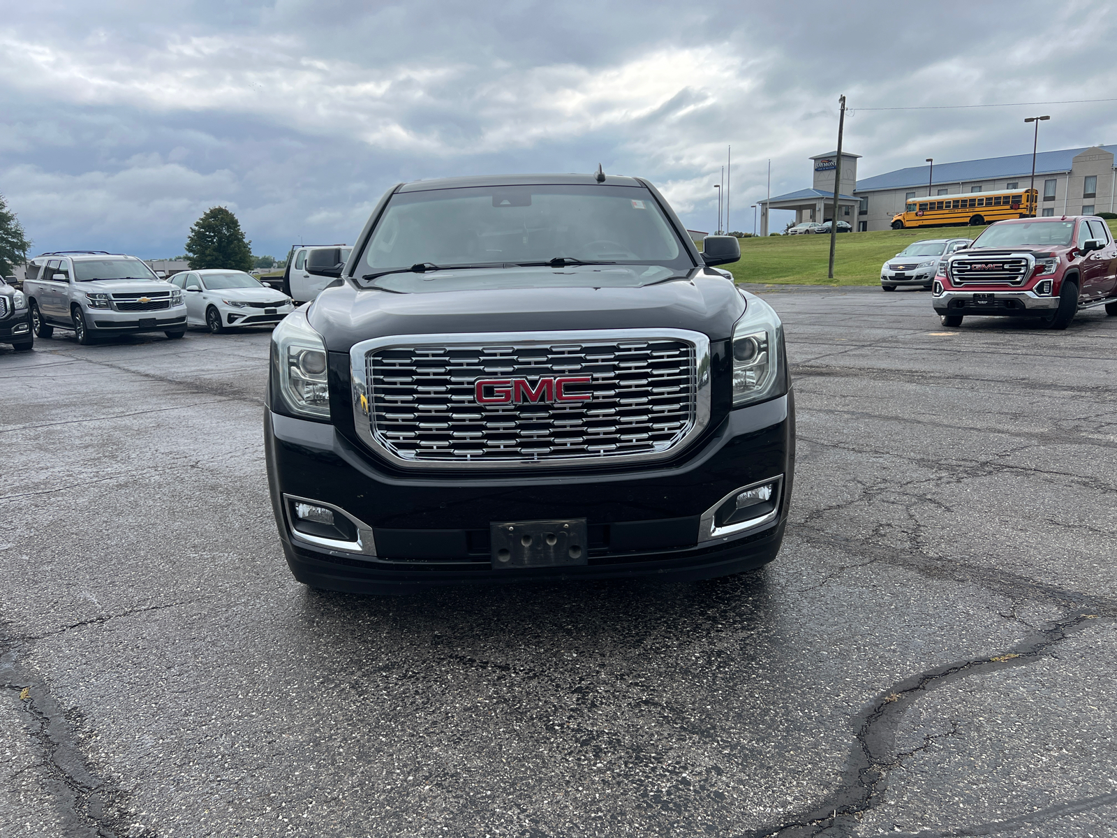 2018 GMC Yukon Denali 2