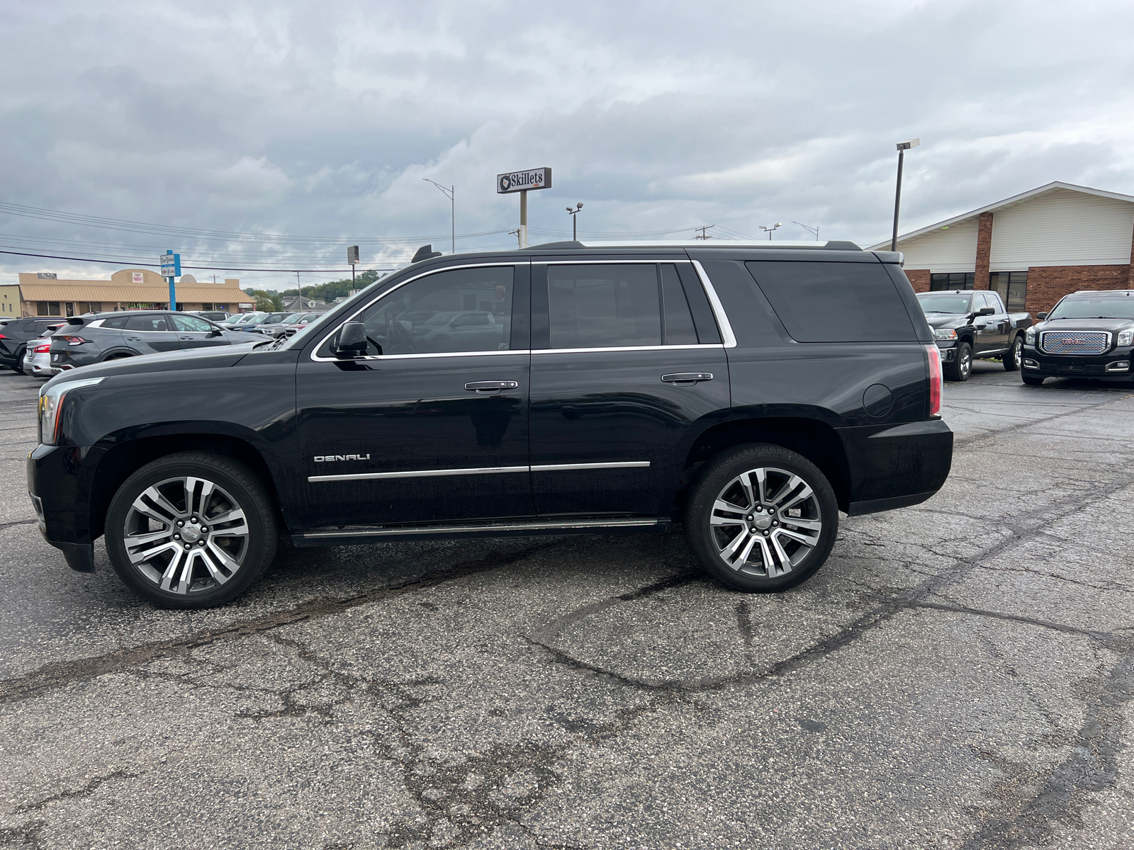 2018 GMC Yukon Denali 5