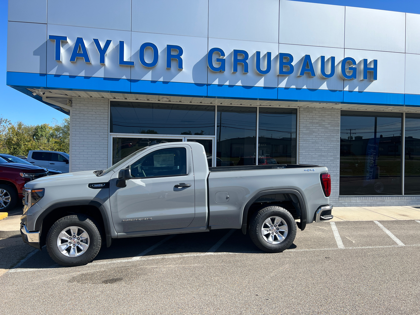 2025 GMC Sierra 1500 Pro 1