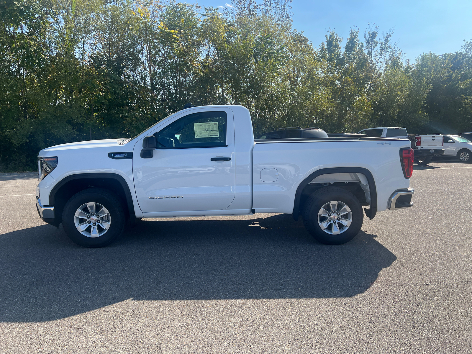 2025 GMC Sierra 1500 Pro 8