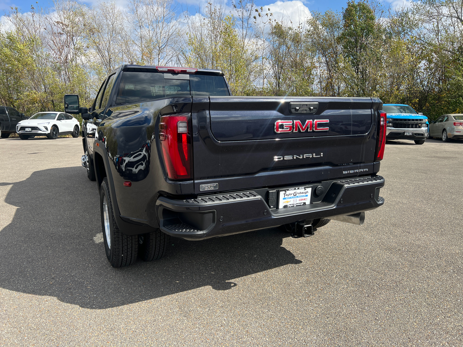 2025 GMC Sierra 3500HD Denali 10