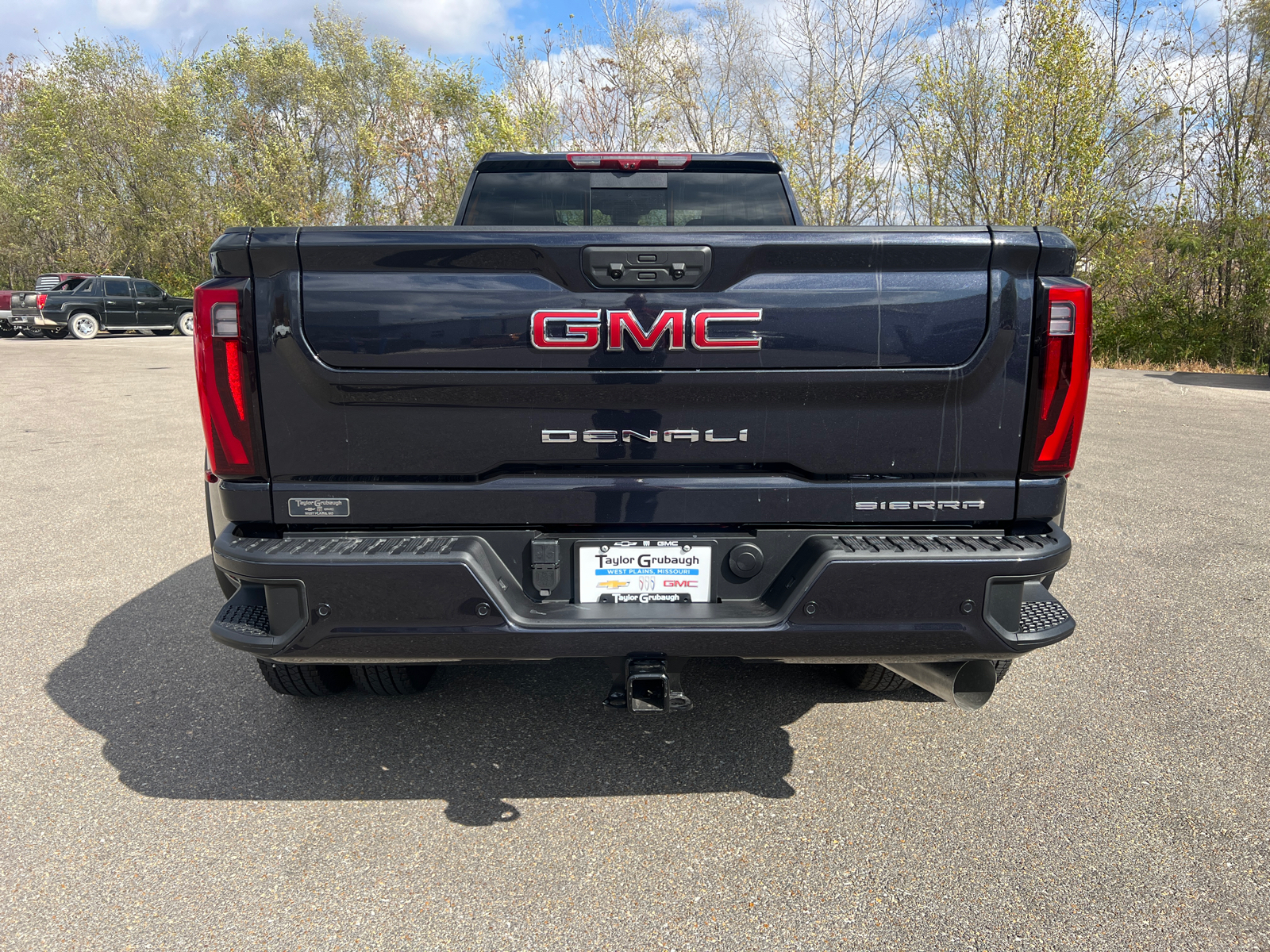 2025 GMC Sierra 3500HD Denali 11