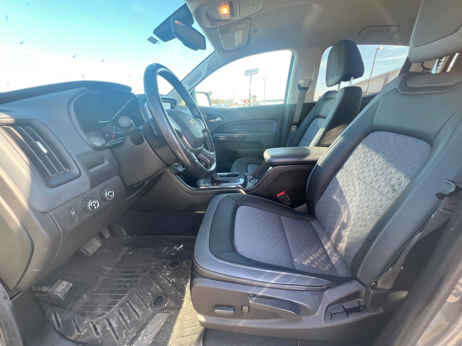 2021 Chevrolet Colorado 4WD Z71 11