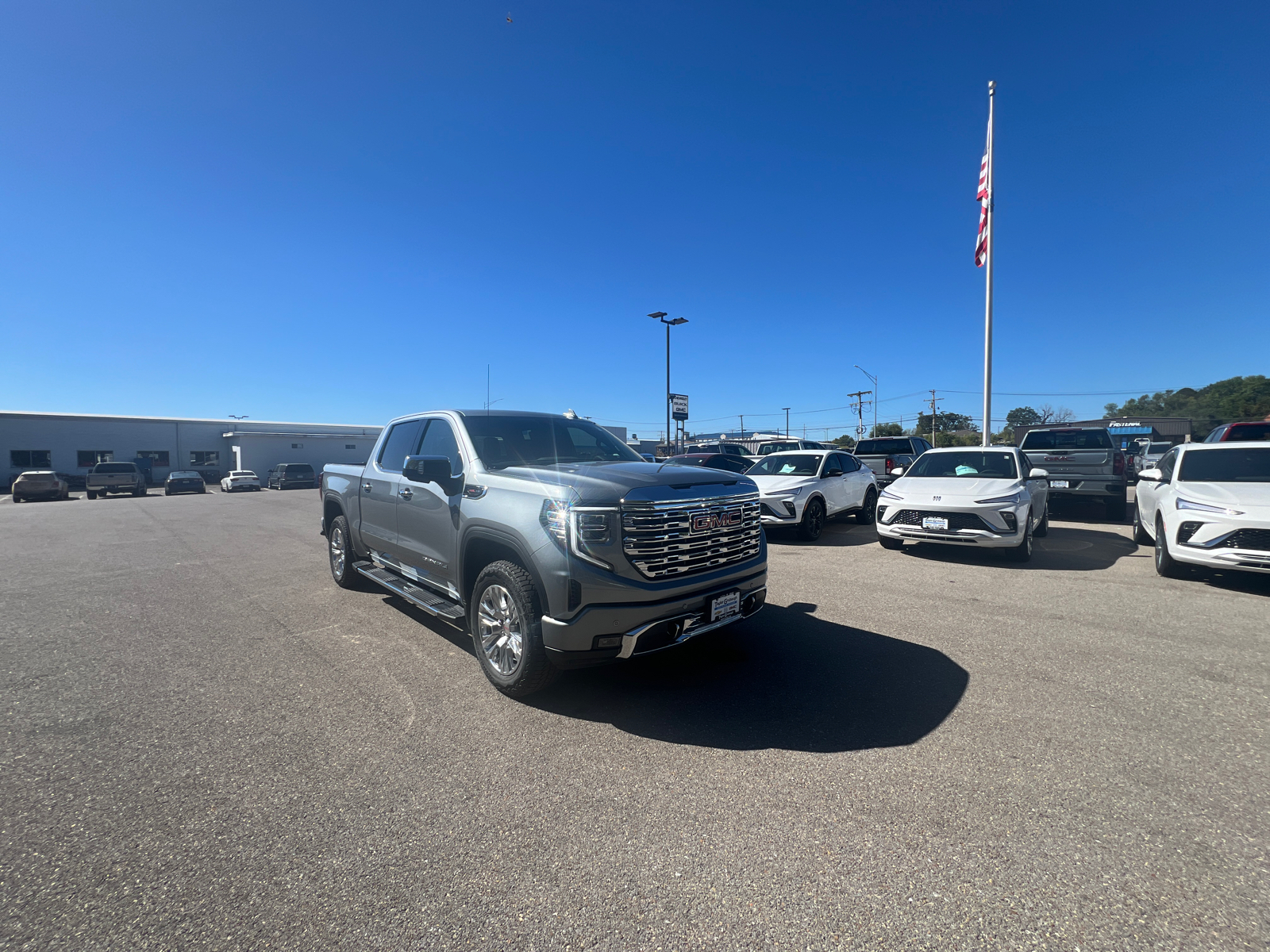 2025 GMC Sierra 1500 Denali 2