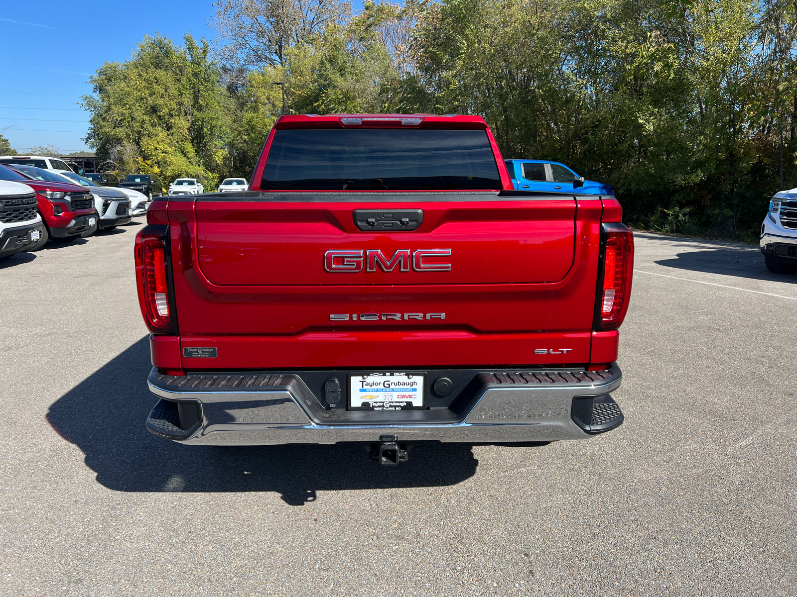 2025 GMC Sierra 1500 SLT 11