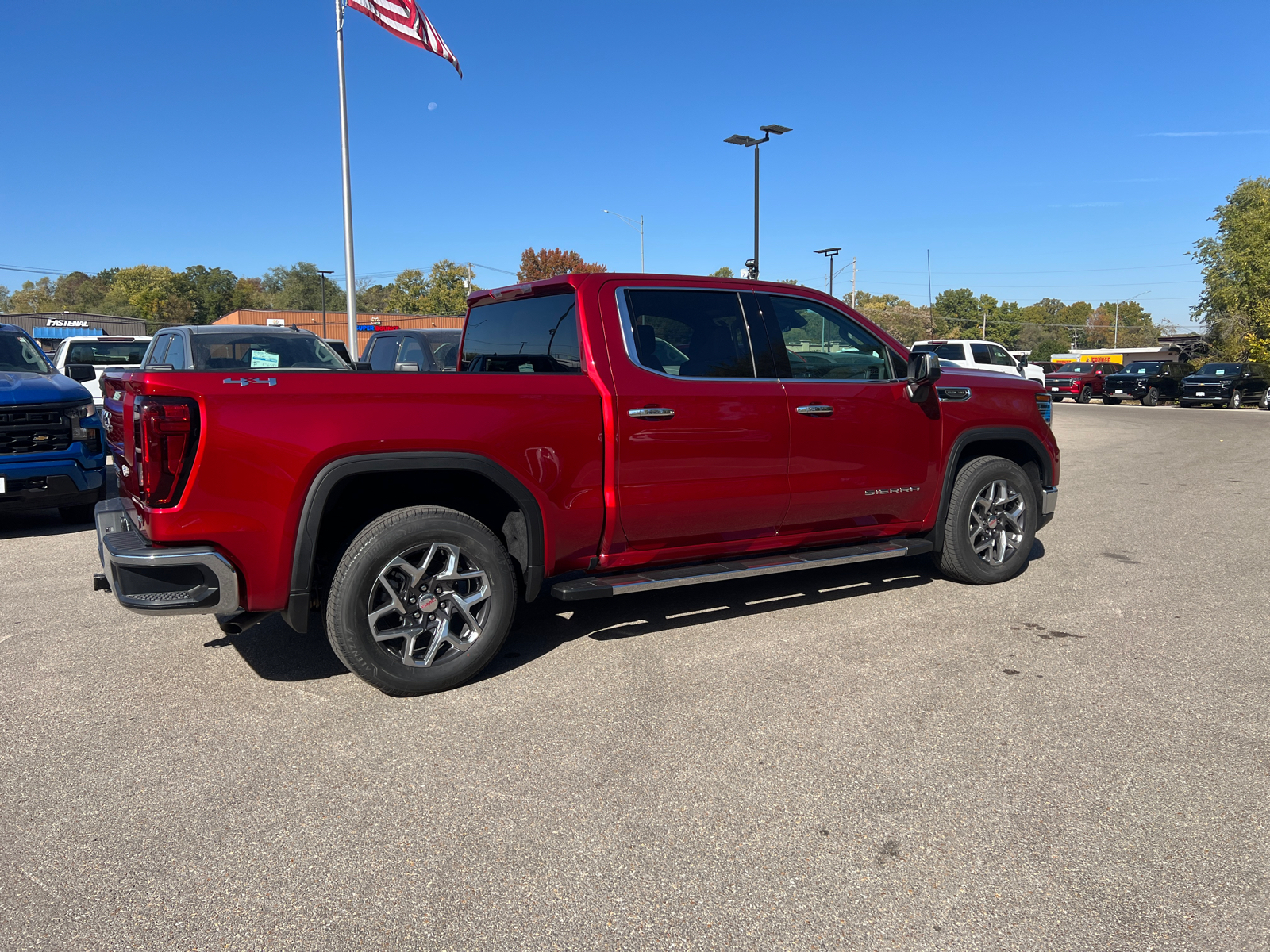 2025 GMC Sierra 1500 SLT 14