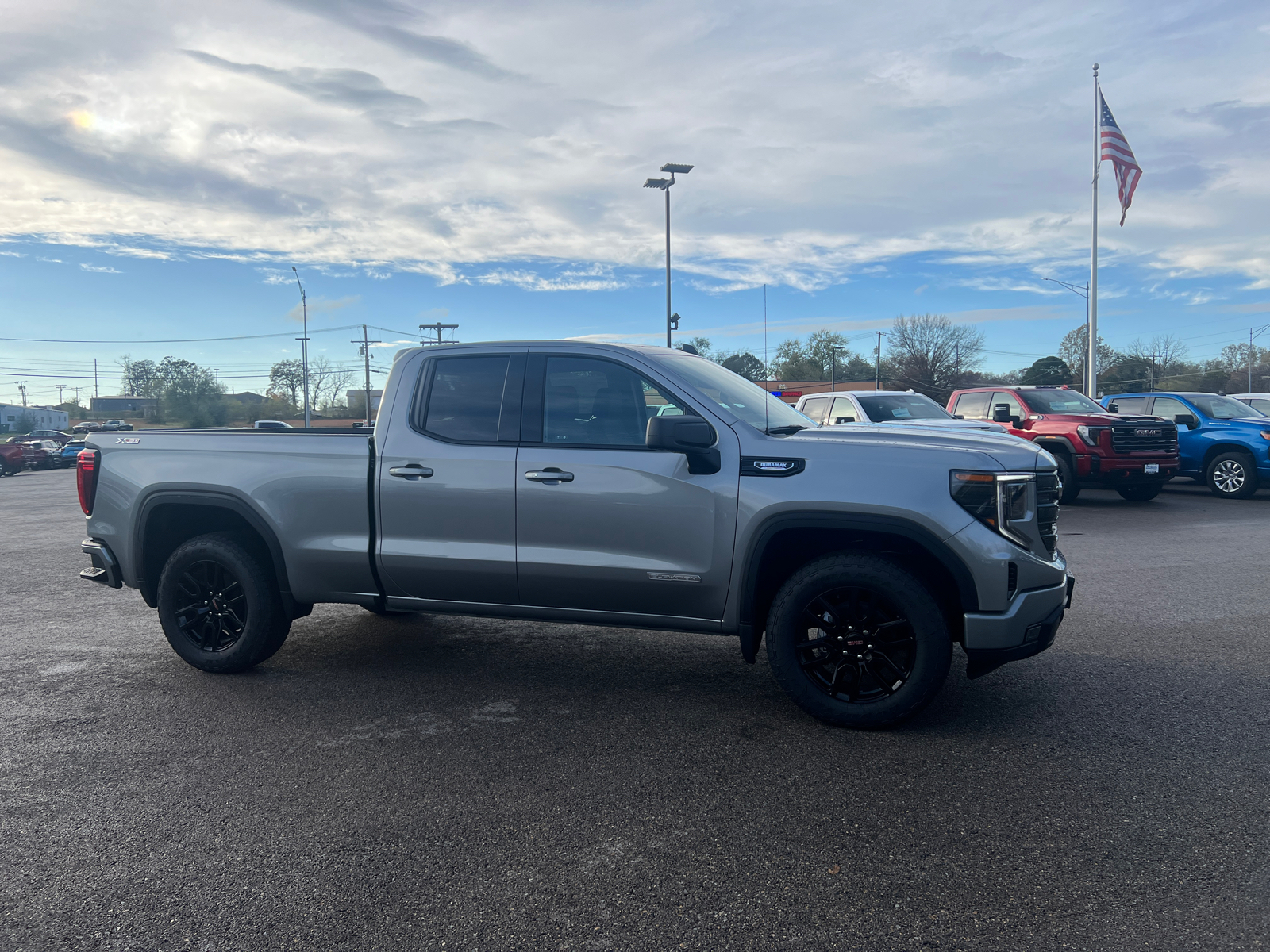 2025 GMC Sierra 1500 Elevation 3