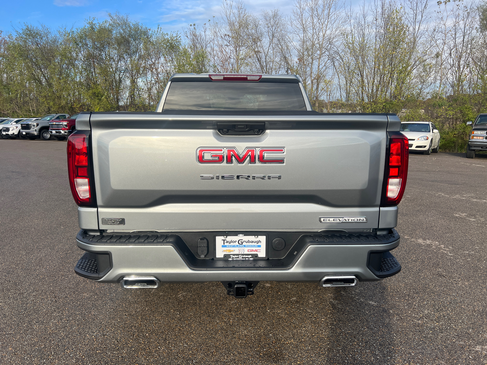 2025 GMC Sierra 1500 Elevation 11