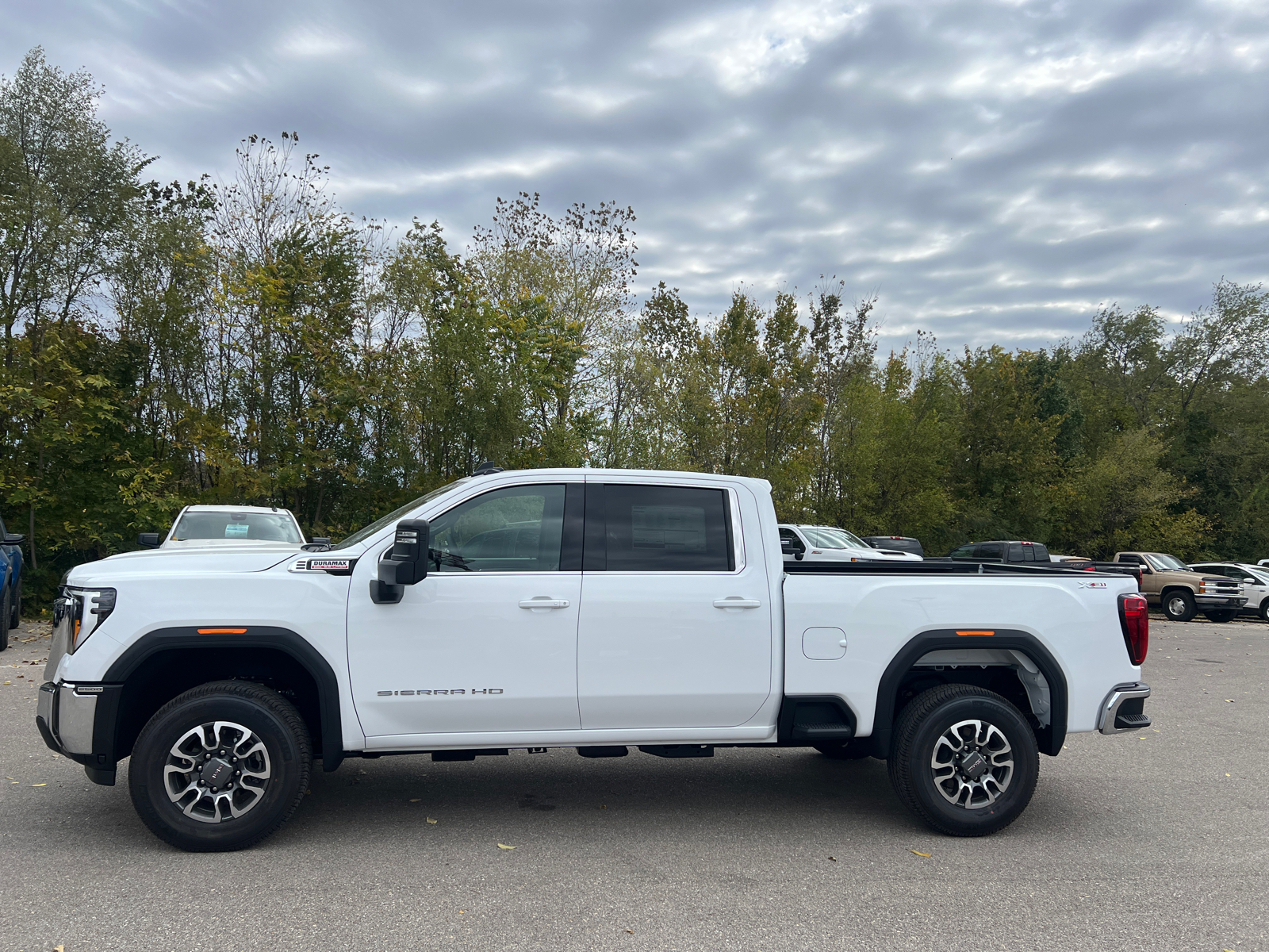 2025 GMC Sierra 2500HD SLE 8