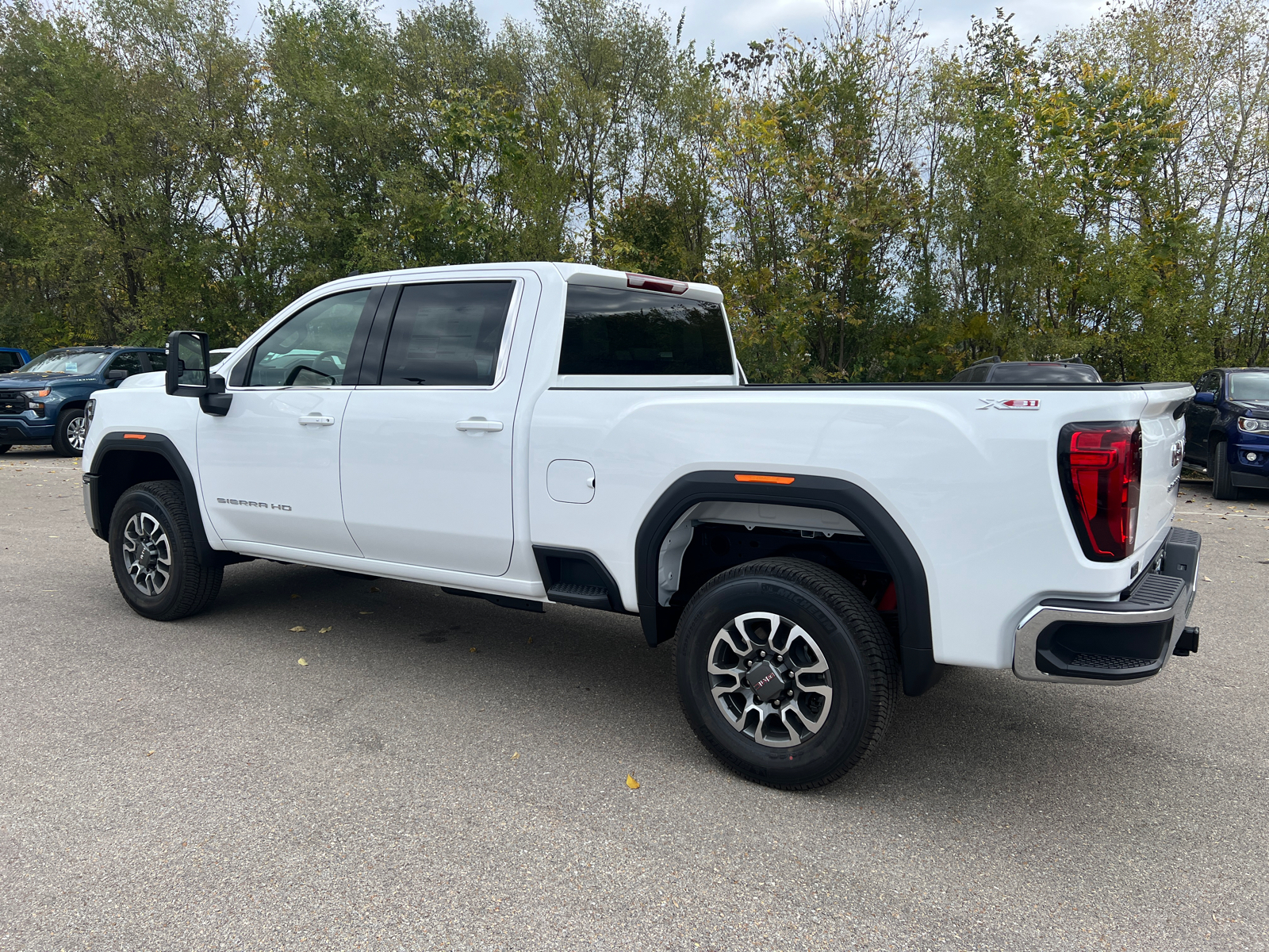 2025 GMC Sierra 2500HD SLE 9