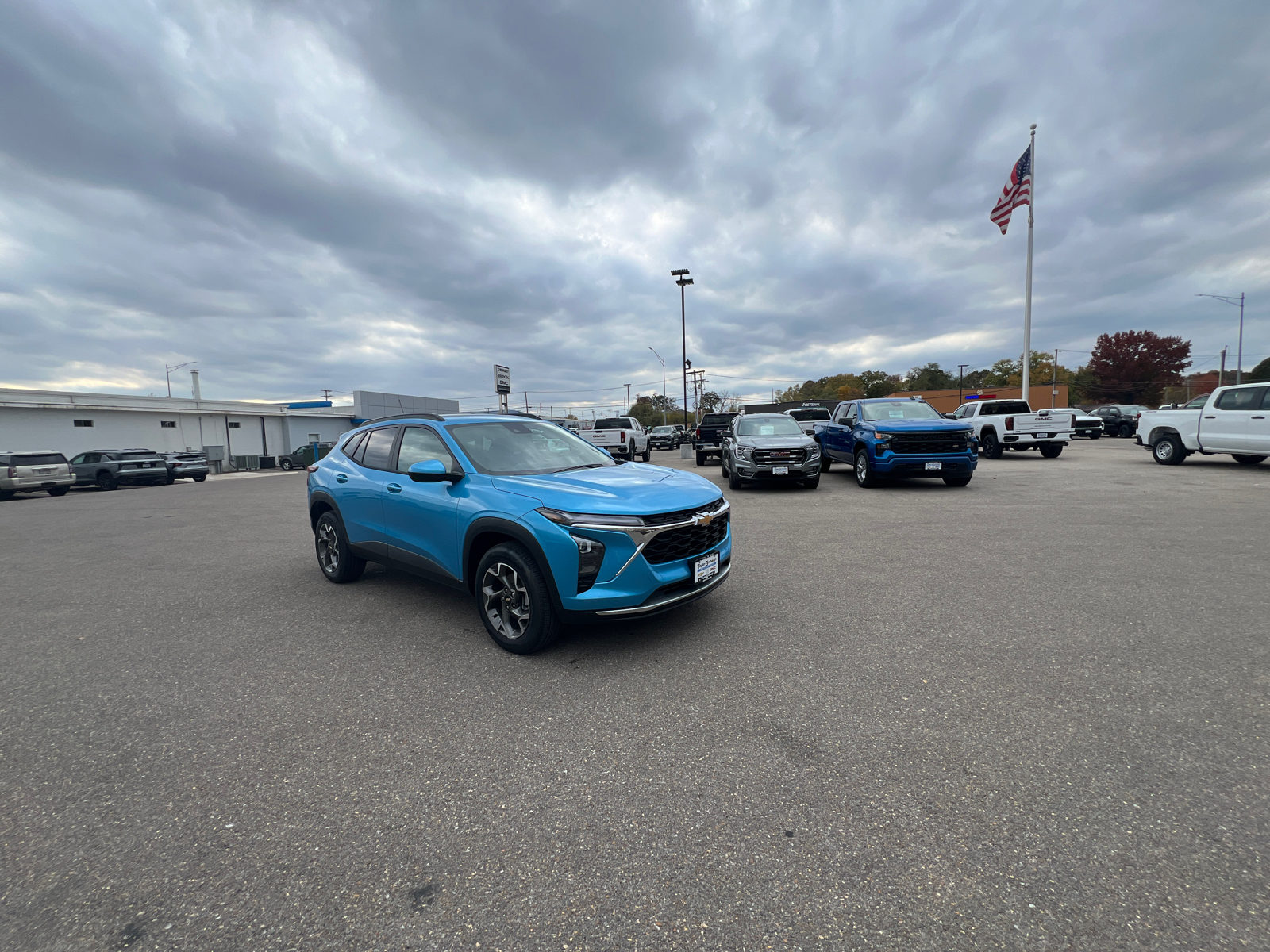 2025 Chevrolet Trax LT 2