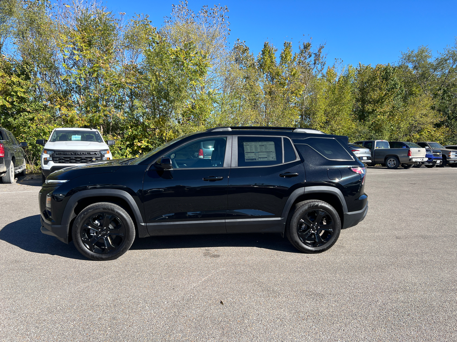 2025 Chevrolet Equinox FWD LT 8