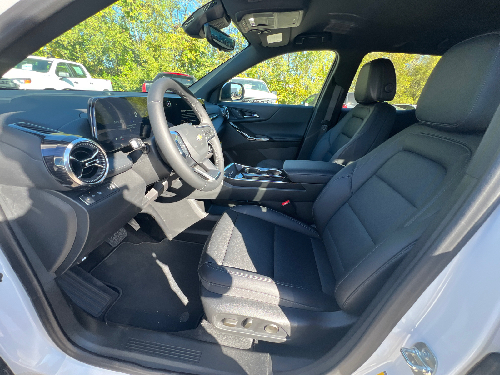 2025 Chevrolet Equinox FWD LT 23