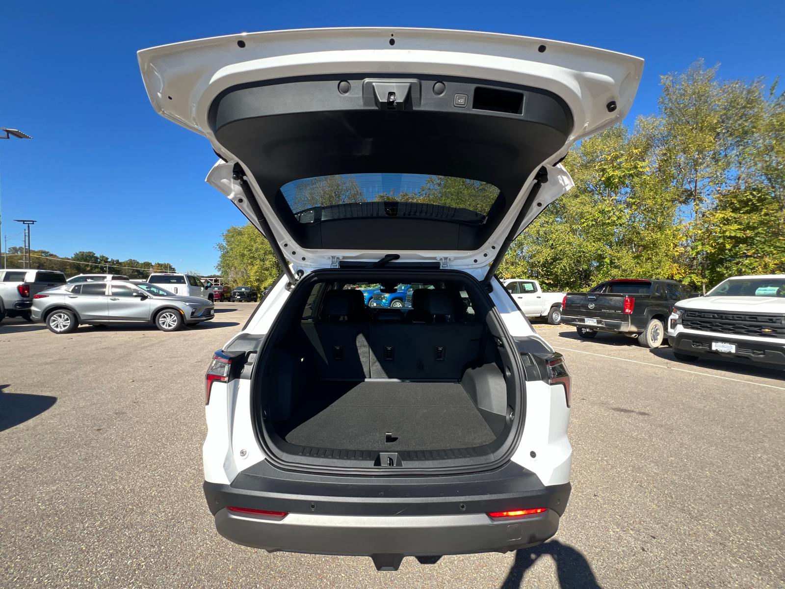 2025 Chevrolet Equinox FWD LT 14