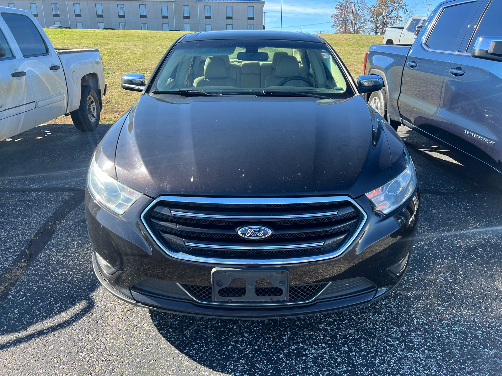 2014 Ford Taurus Limited 17