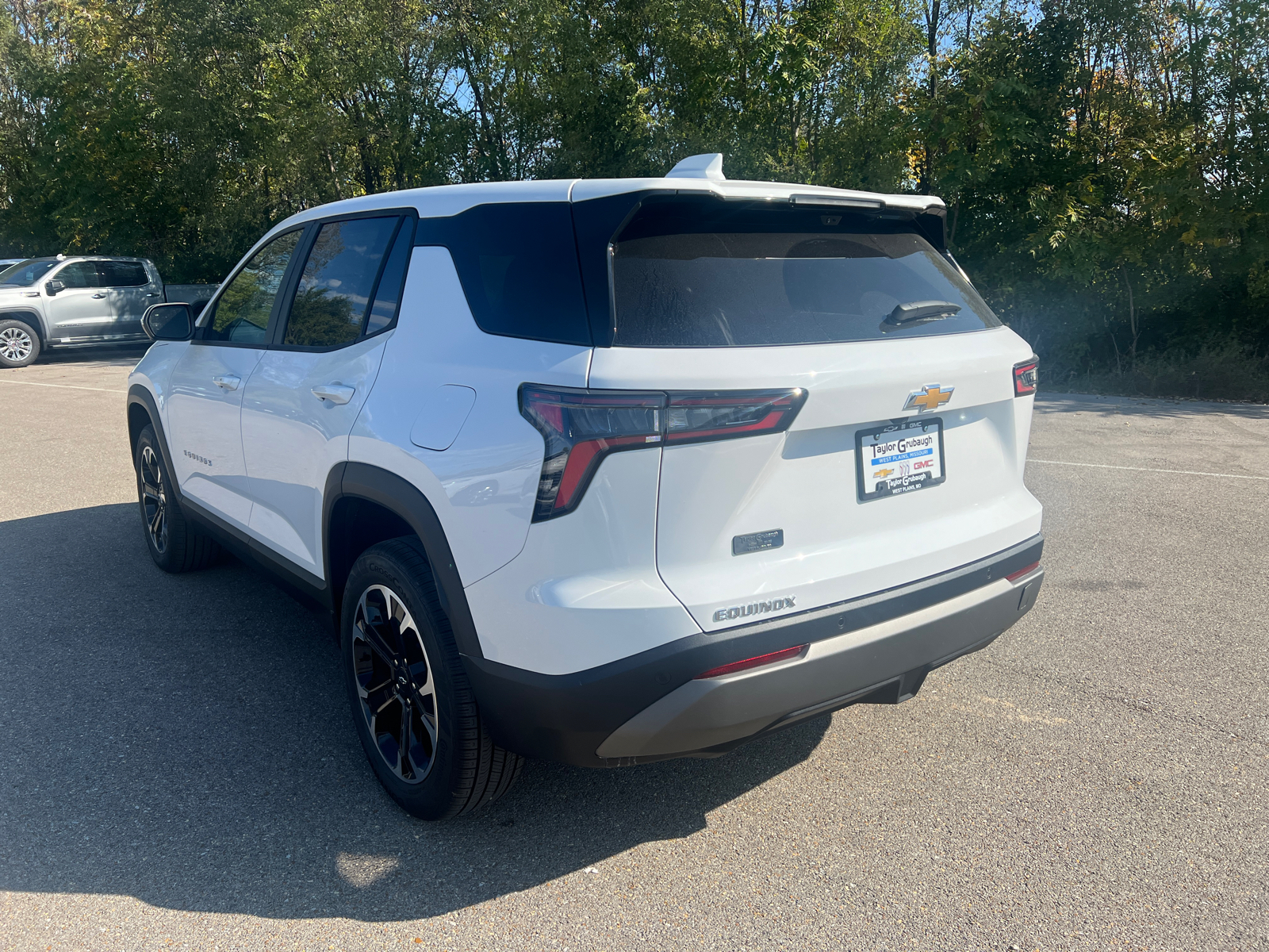 2025 Chevrolet Equinox FWD LT 10