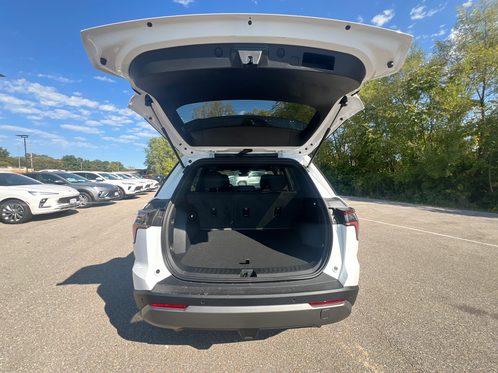 2025 Chevrolet Equinox FWD LT 14