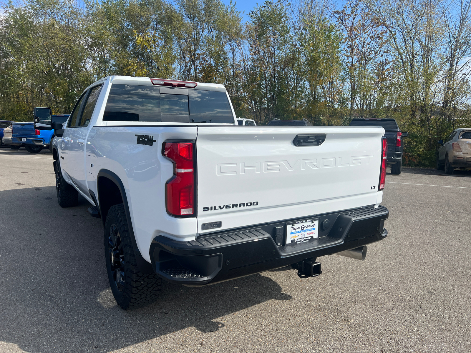 2025 Chevrolet Silverado 3500HD LT 10