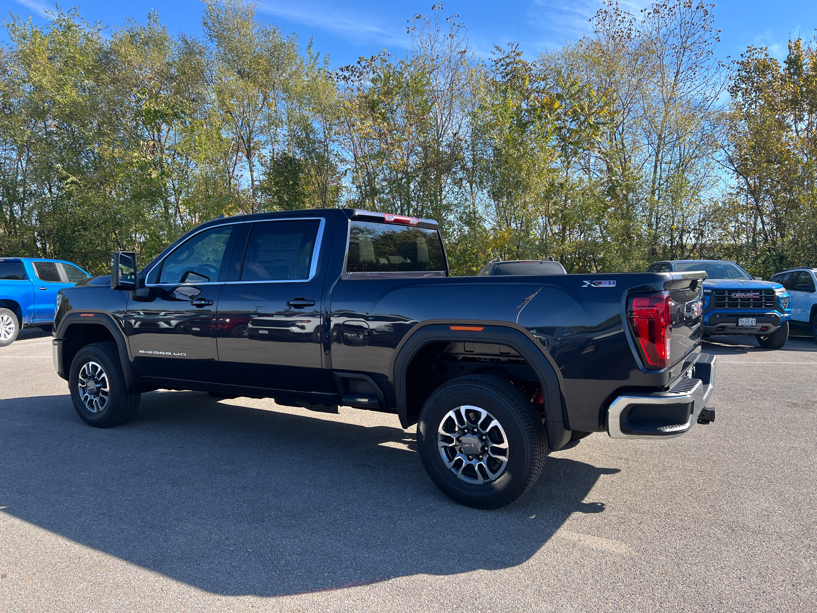 2025 GMC Sierra 2500HD SLE 9