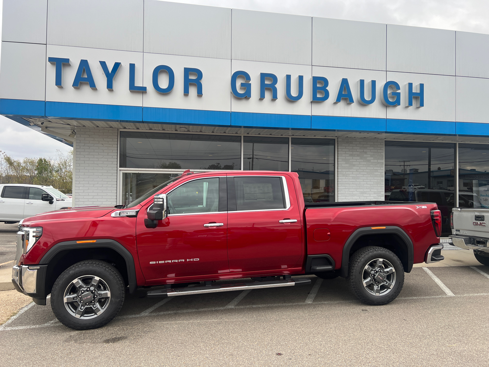 2025 GMC Sierra 2500HD SLT 1