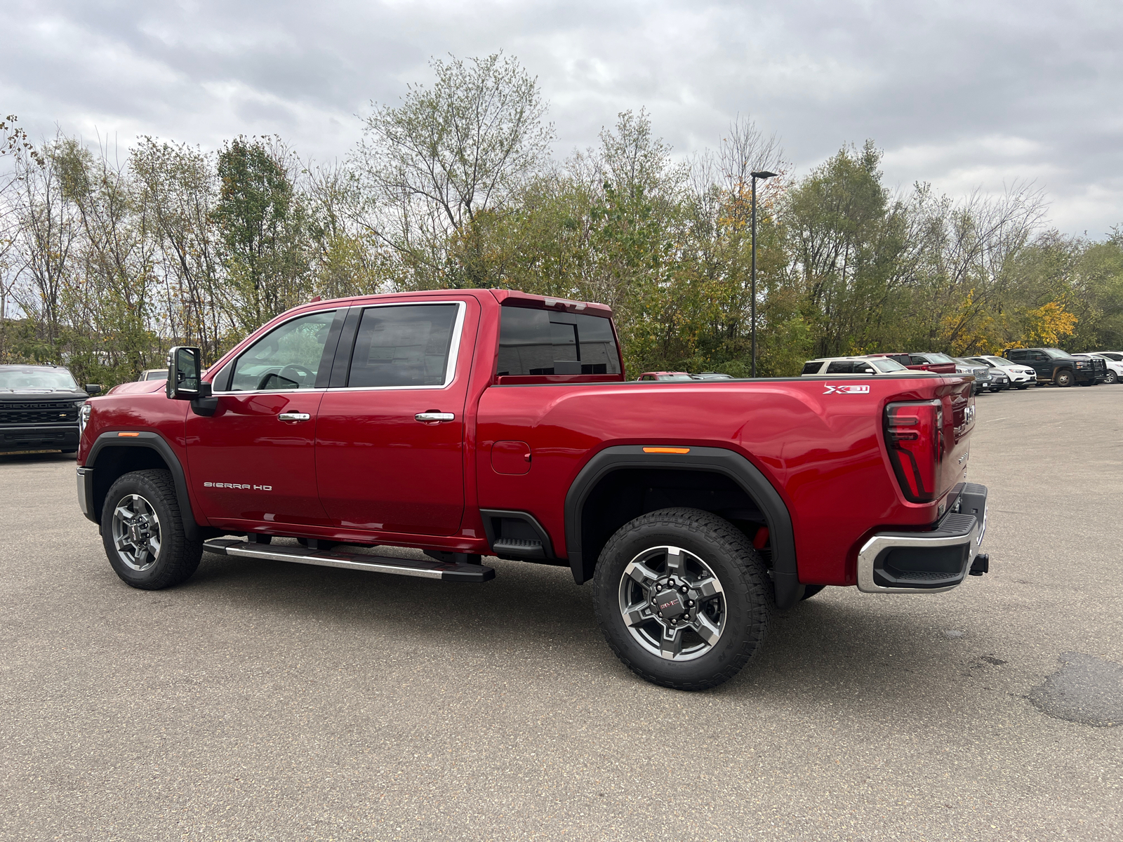 2025 GMC Sierra 2500HD SLT 9