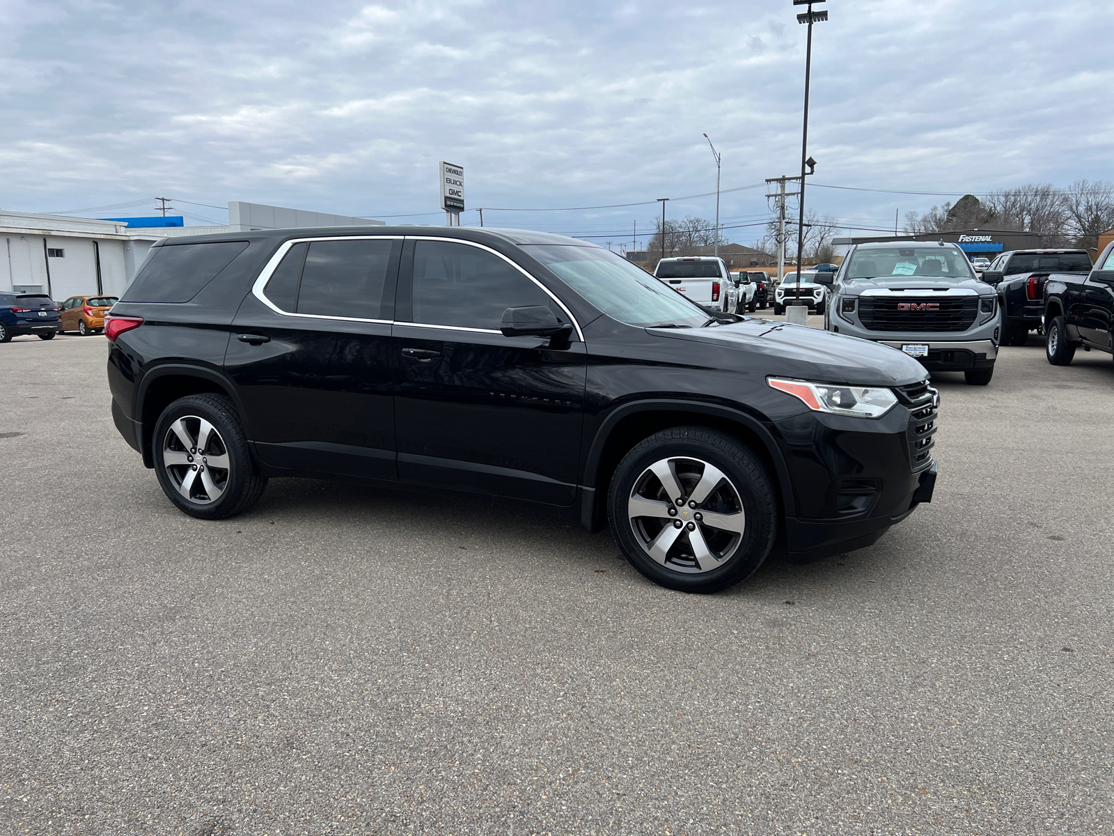 2019 Chevrolet Traverse LS 3