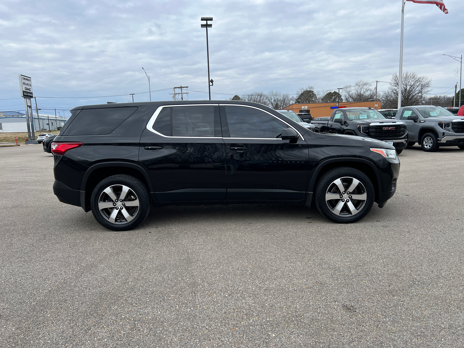 2019 Chevrolet Traverse LS 4