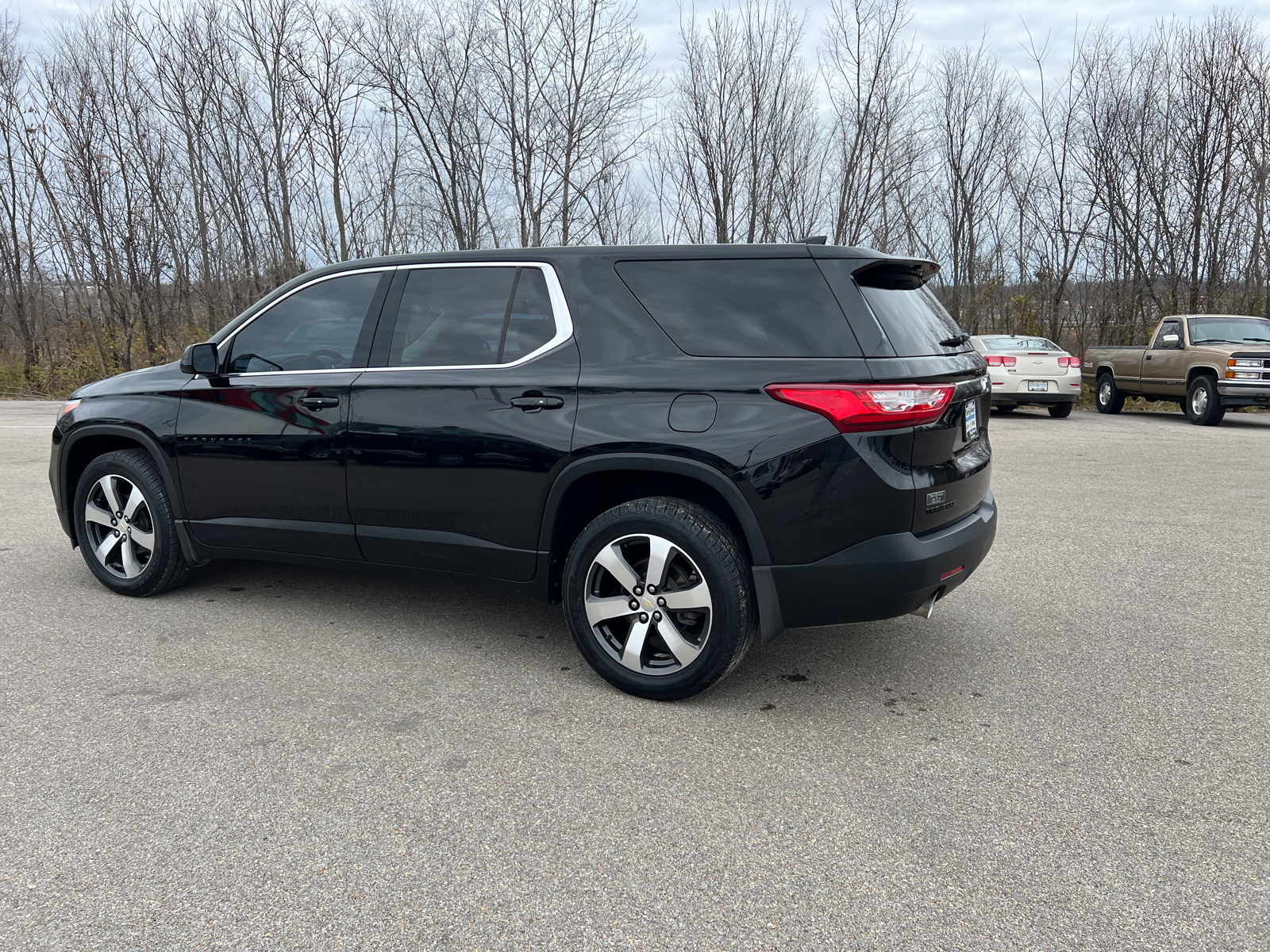 2019 Chevrolet Traverse LS 11