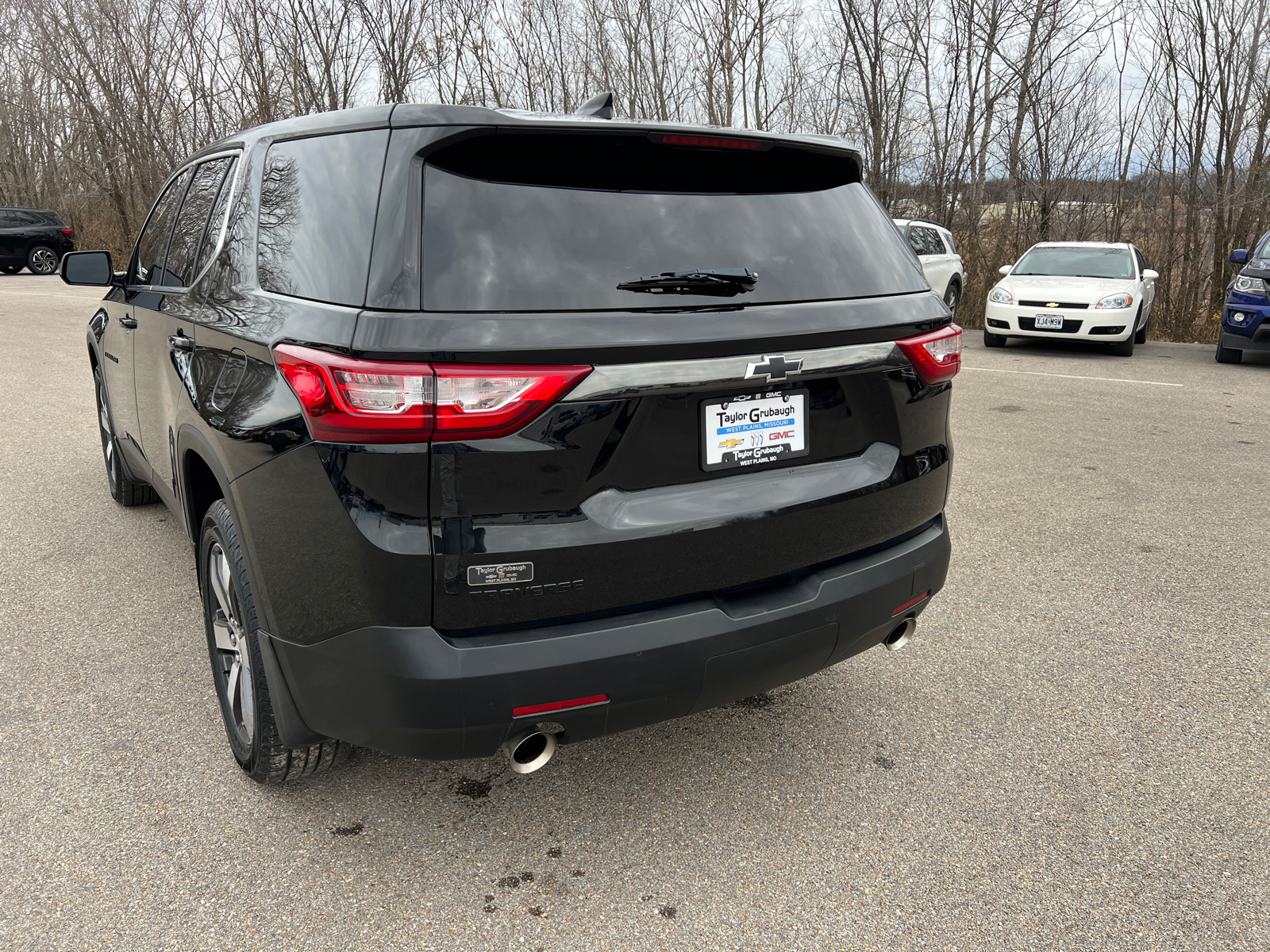 2019 Chevrolet Traverse LS 12