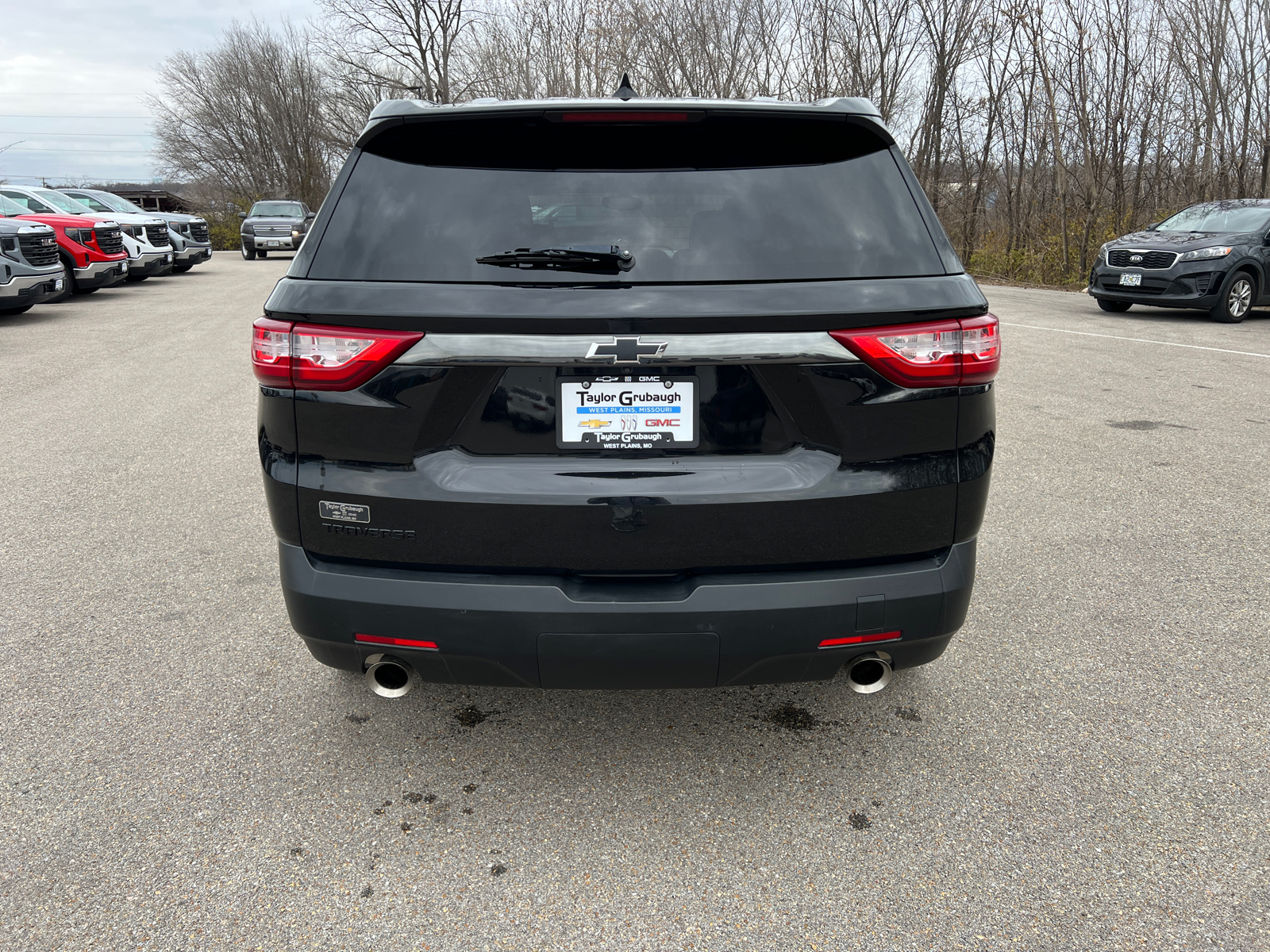 2019 Chevrolet Traverse LS 13