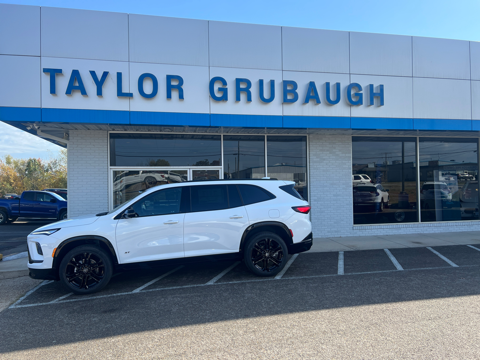 2025 Buick Enclave Sport Touring 1