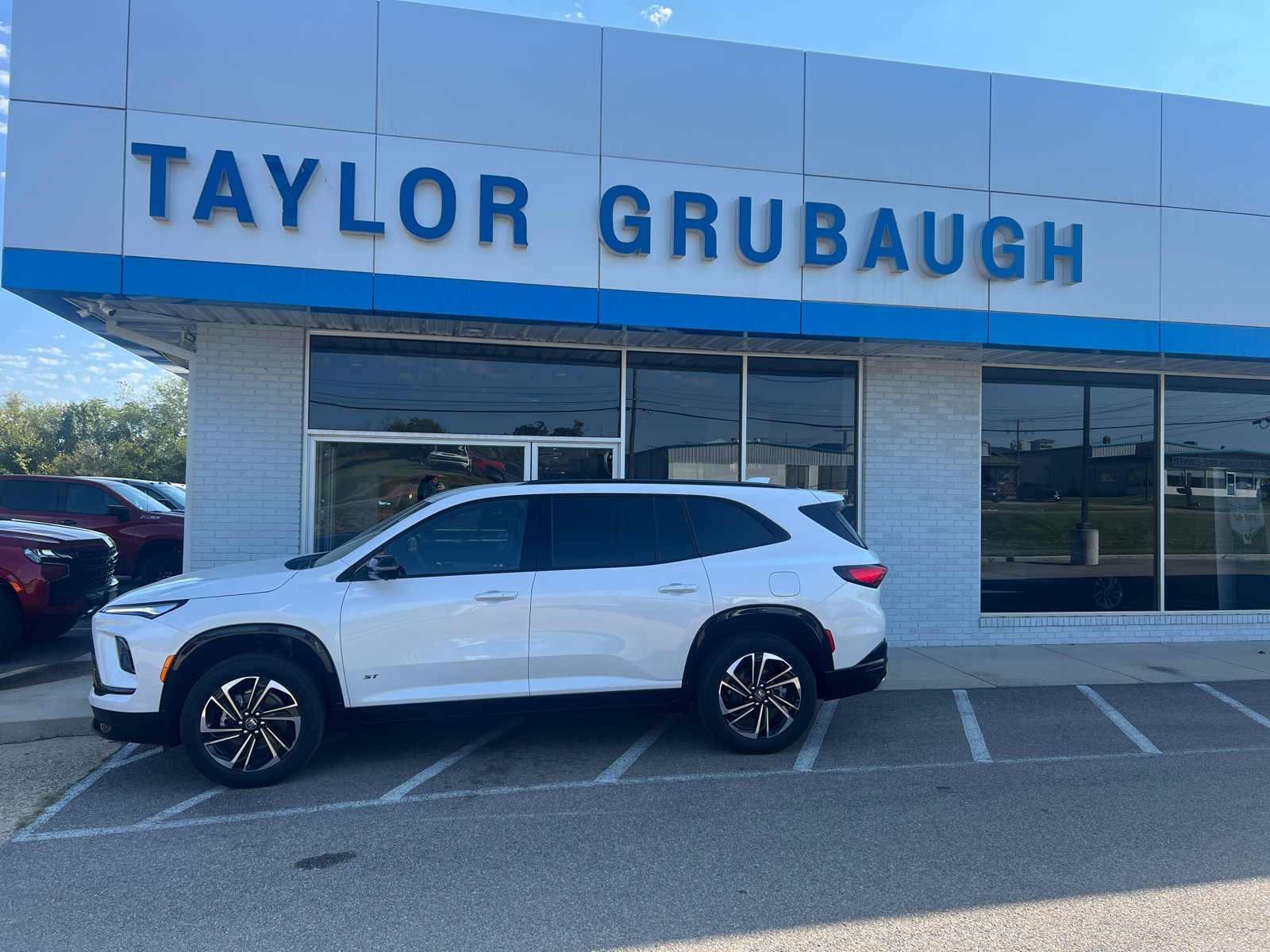 2025 Buick Enclave Sport Touring 1