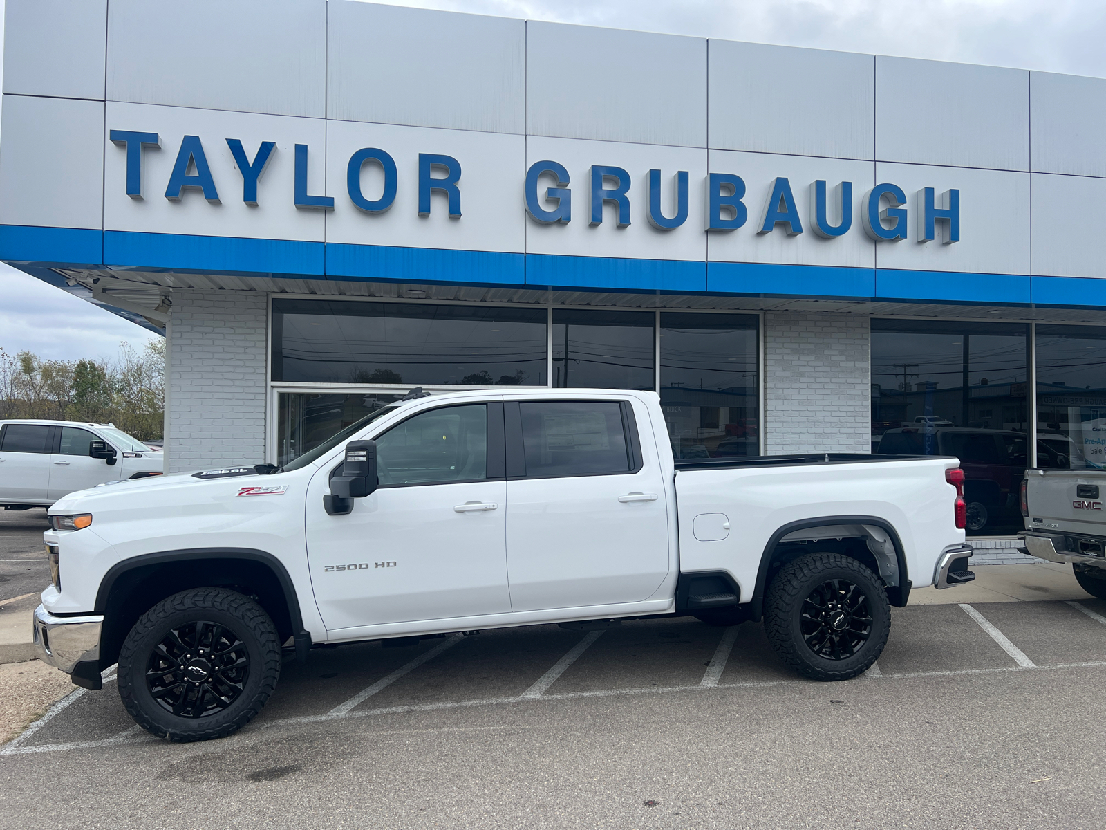 2025 Chevrolet Silverado 2500HD LT 1