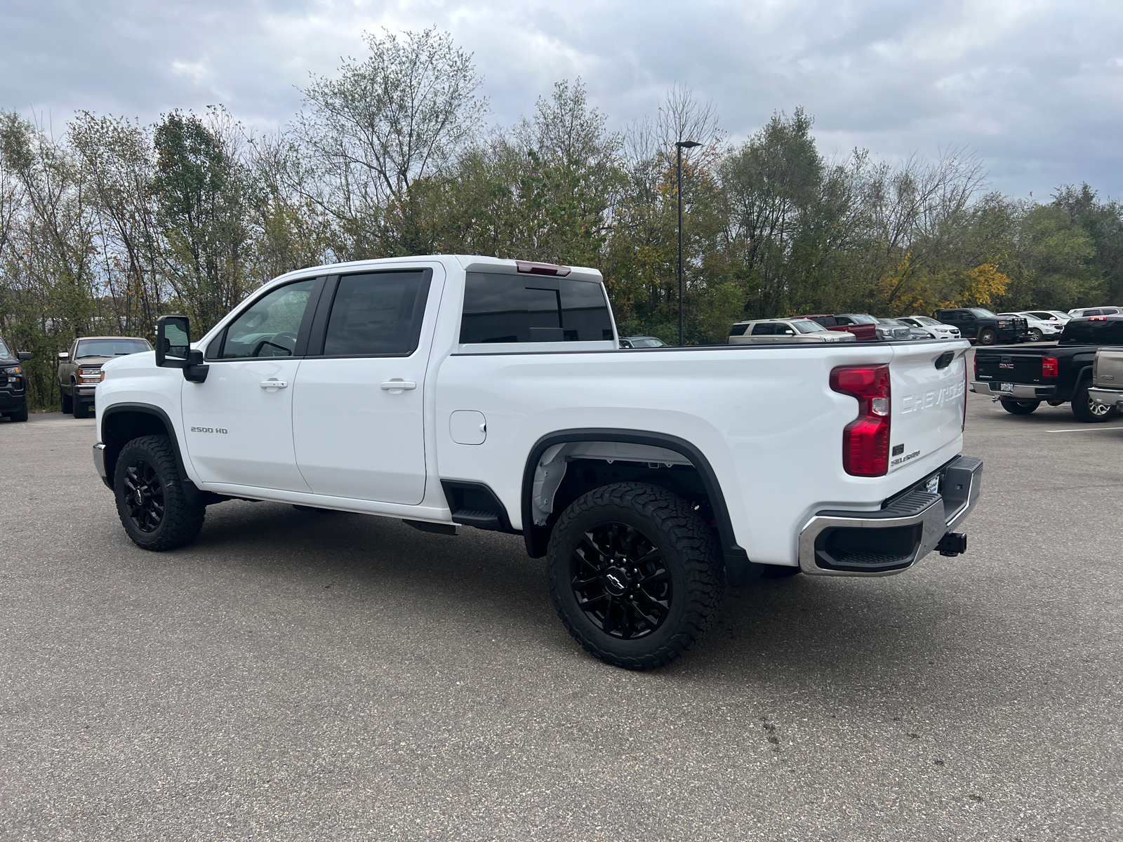 2025 Chevrolet Silverado 2500HD LT 9