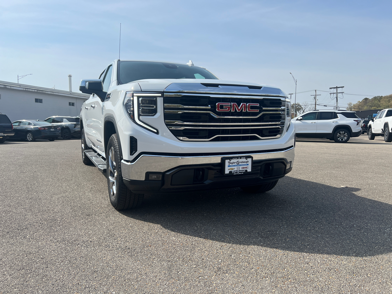 2025 GMC Sierra 1500 SLT 5