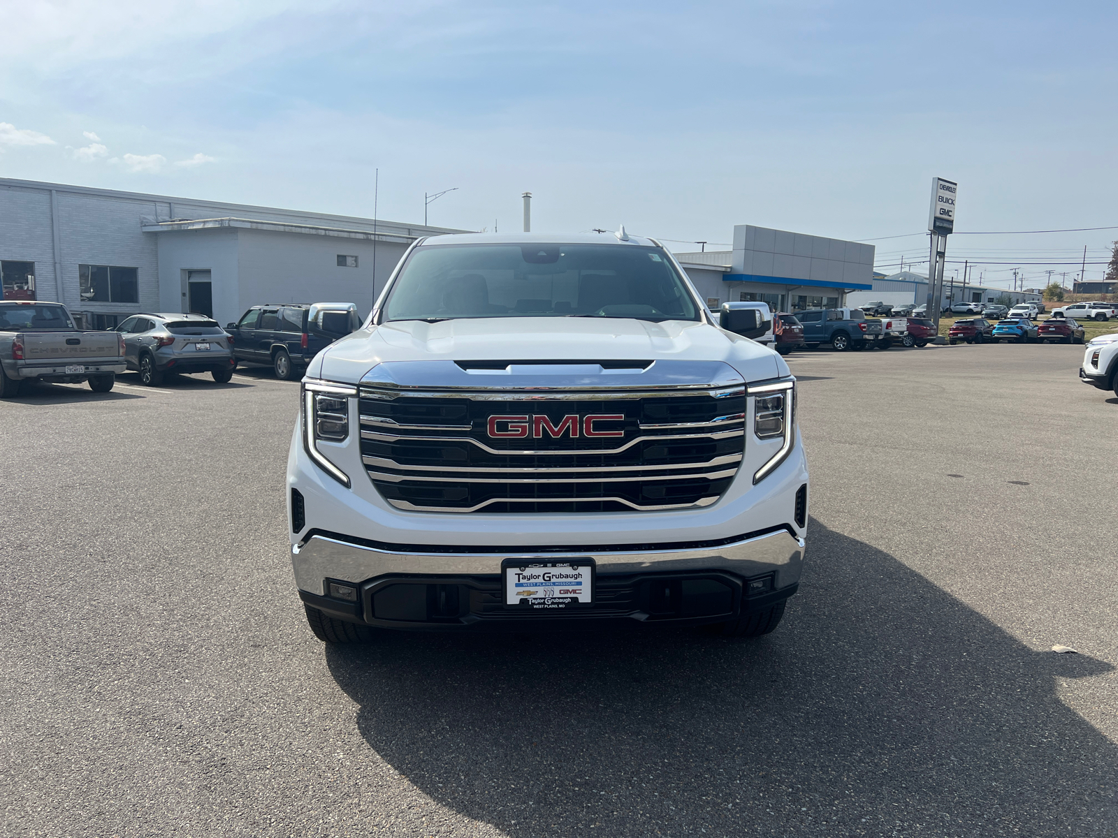 2025 GMC Sierra 1500 SLT 6