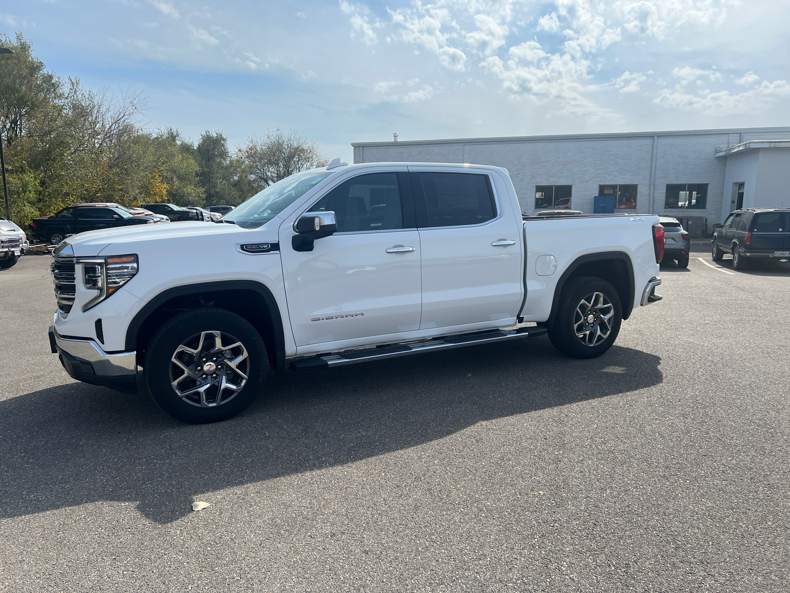 2025 GMC Sierra 1500 SLT 7