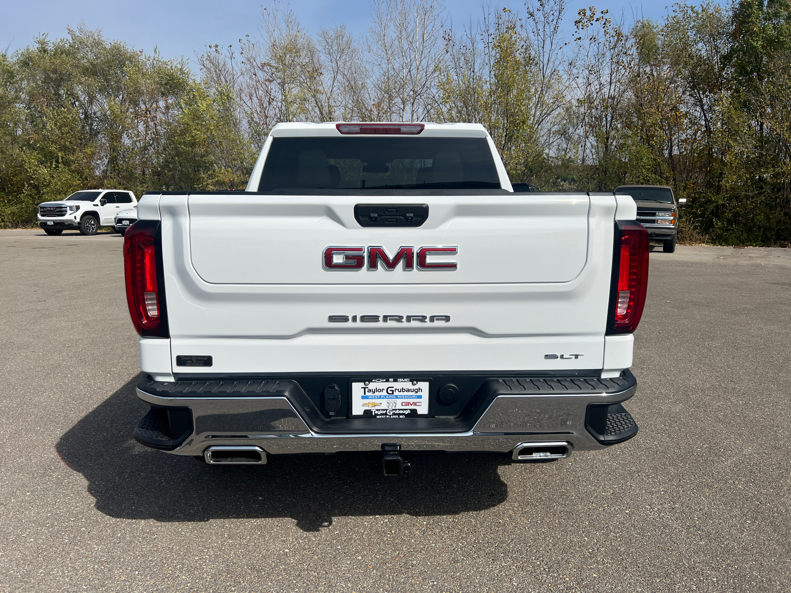 2025 GMC Sierra 1500 SLT 11