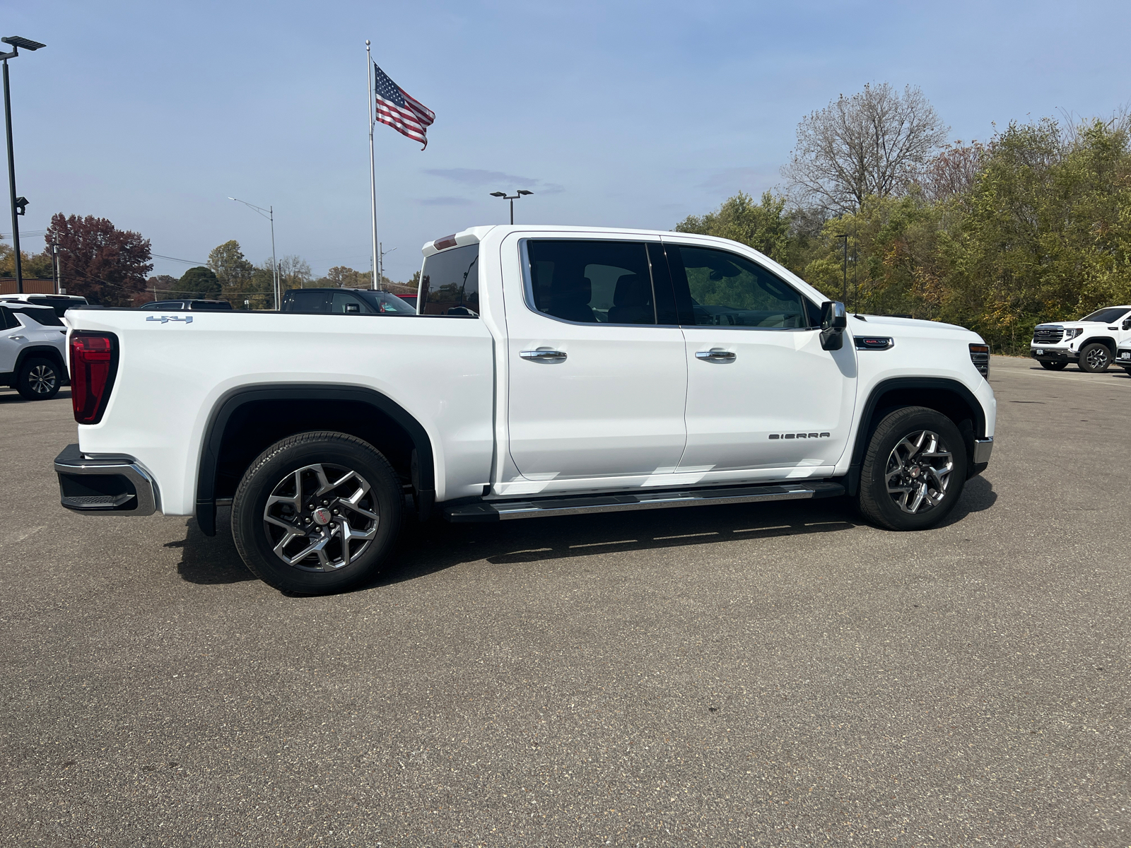 2025 GMC Sierra 1500 SLT 14