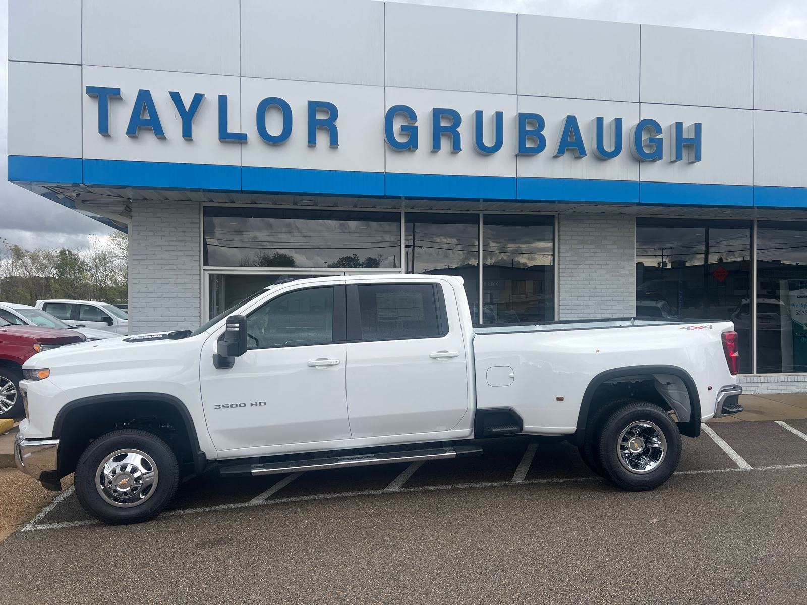 2025 Chevrolet Silverado 3500HD LT 1