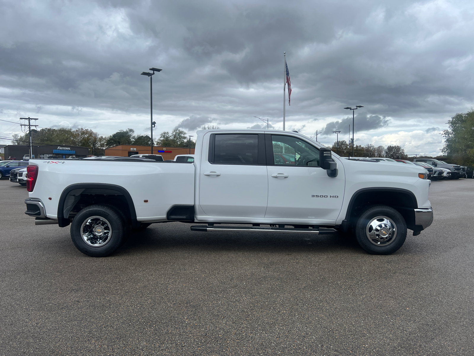 2025 Chevrolet Silverado 3500HD LT 13