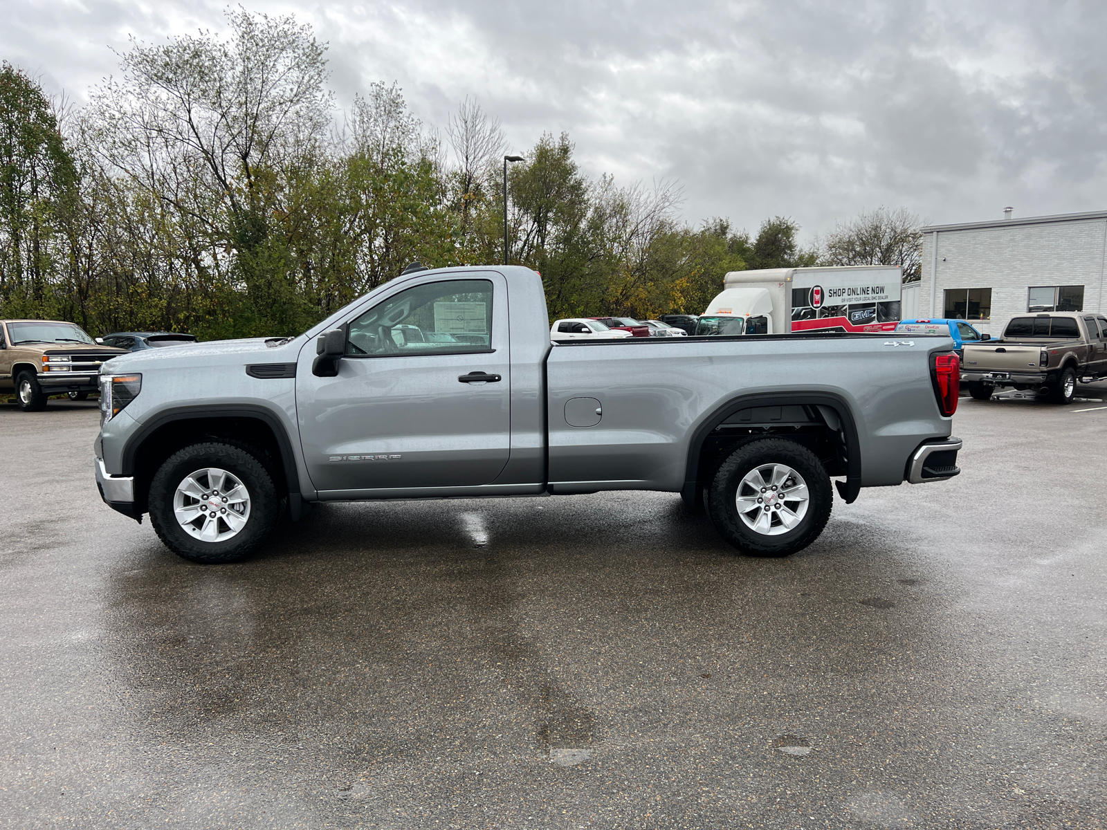 2025 GMC Sierra 1500 Pro 8